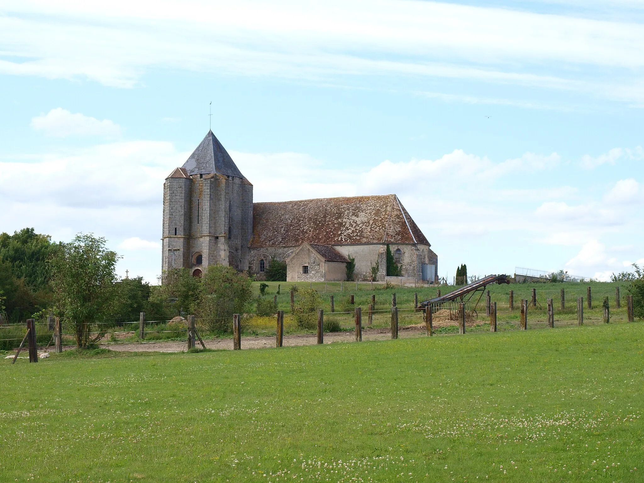 Photo showing: Église Saint-Léger de Compigny (Yonne, France)