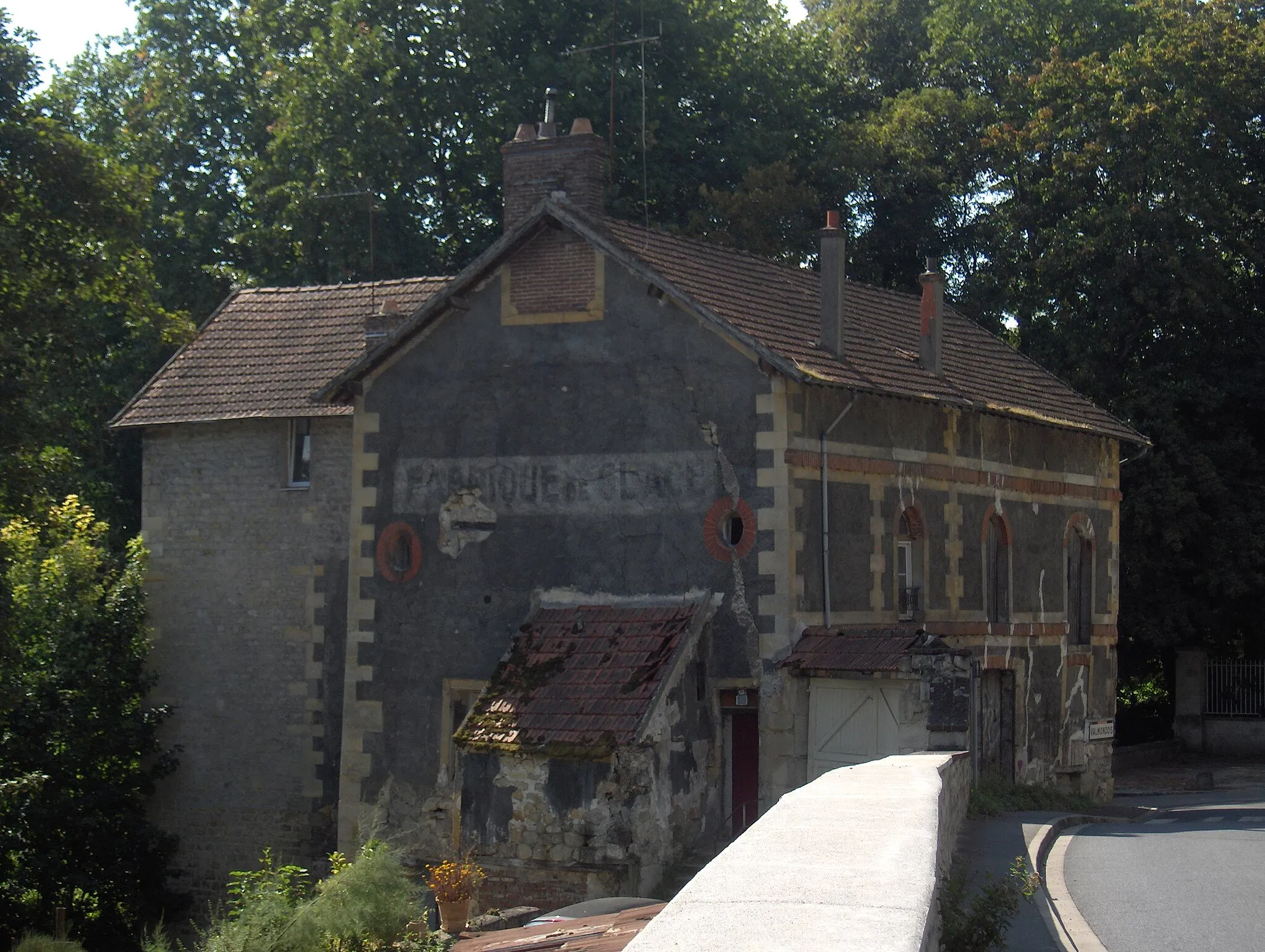 Photo showing: Le moulin d'Orgivaux à Valmondois (Val-d'Oise)