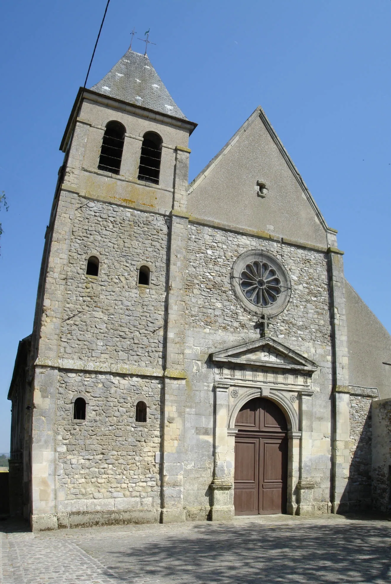 Photo showing: Façade de l'église de Mareil-en-France (Val-d'Oise), France