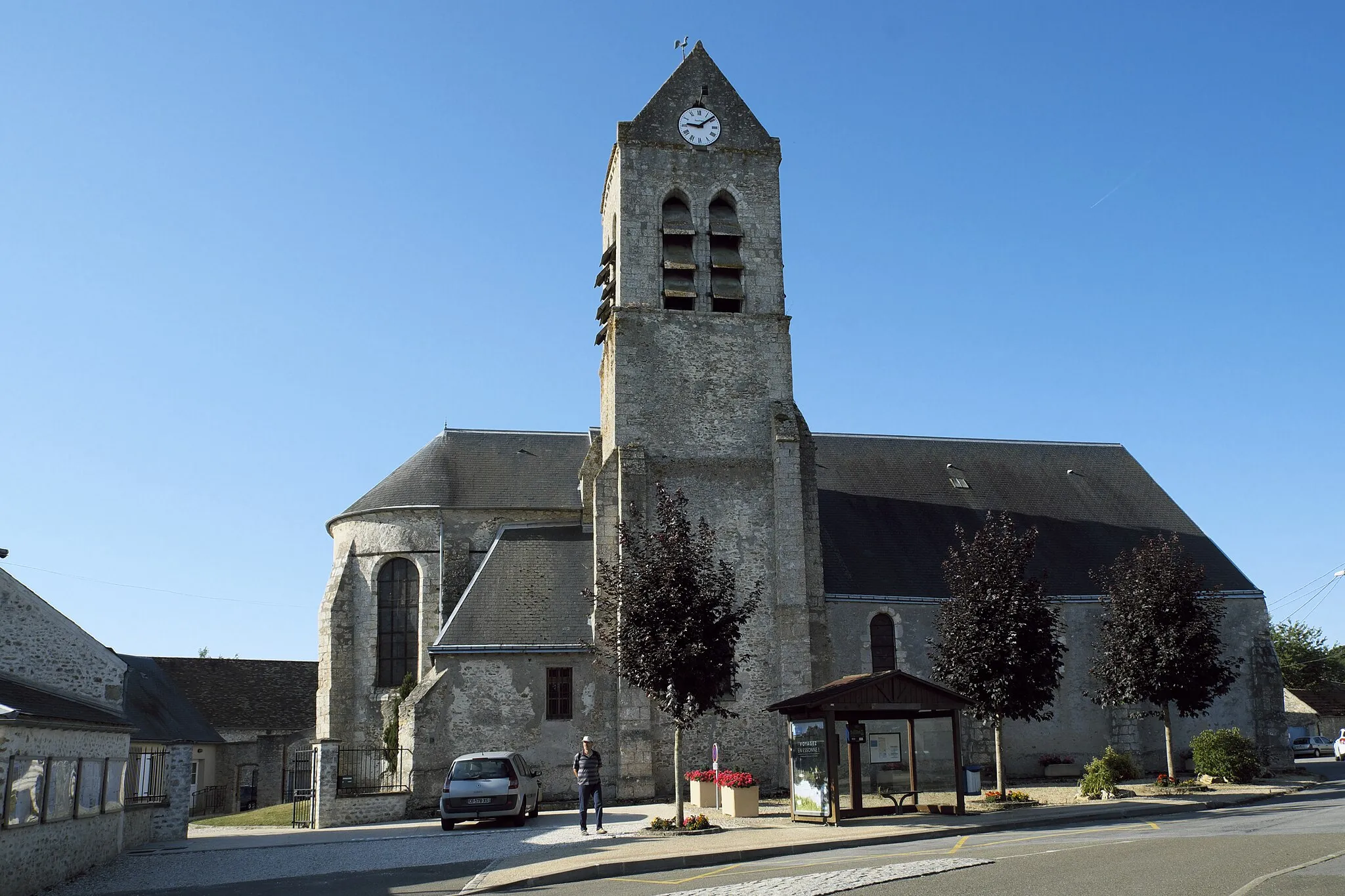 Photo showing: Katholische Pfarrkirche Saint-Nicolas in La Forêt-le-Roi im Département Essonne (Île-de-France/Frankreich)