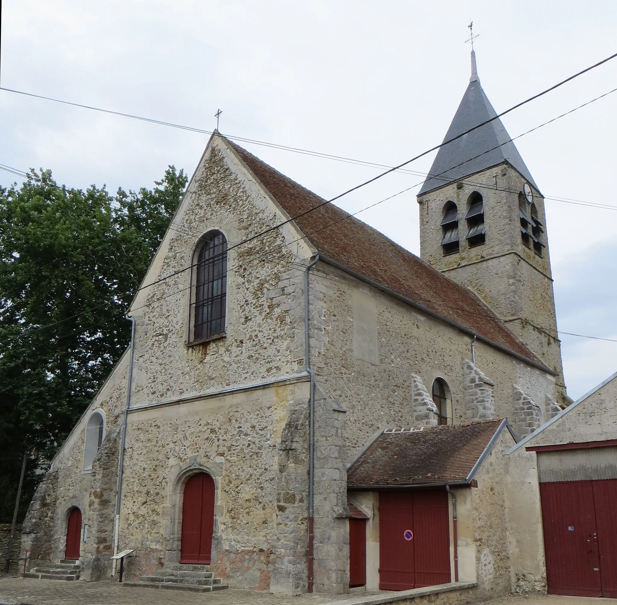 Photo showing: Église Saint-Étienne de La Rochette. (Seine-et-Marne, région Île-de-France).