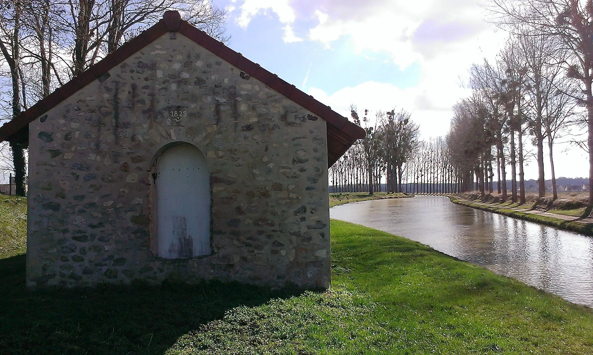 Photo showing: Gare du canal de l'Ourcq, à Varredes (Seine-et-Marne)