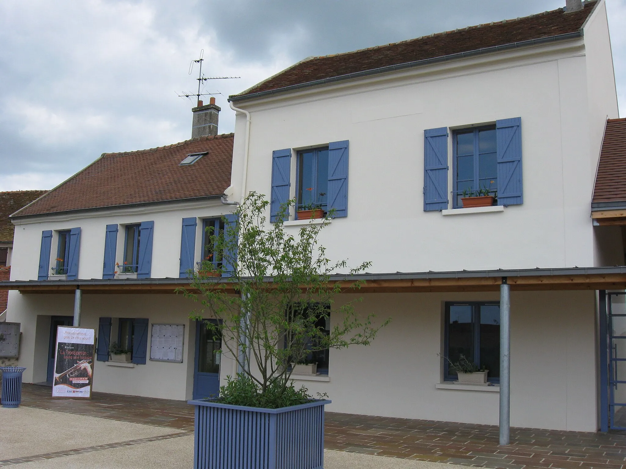 Photo showing: Mairie de Jaignes. (département de la Seine et Marne, région Île-de-France).