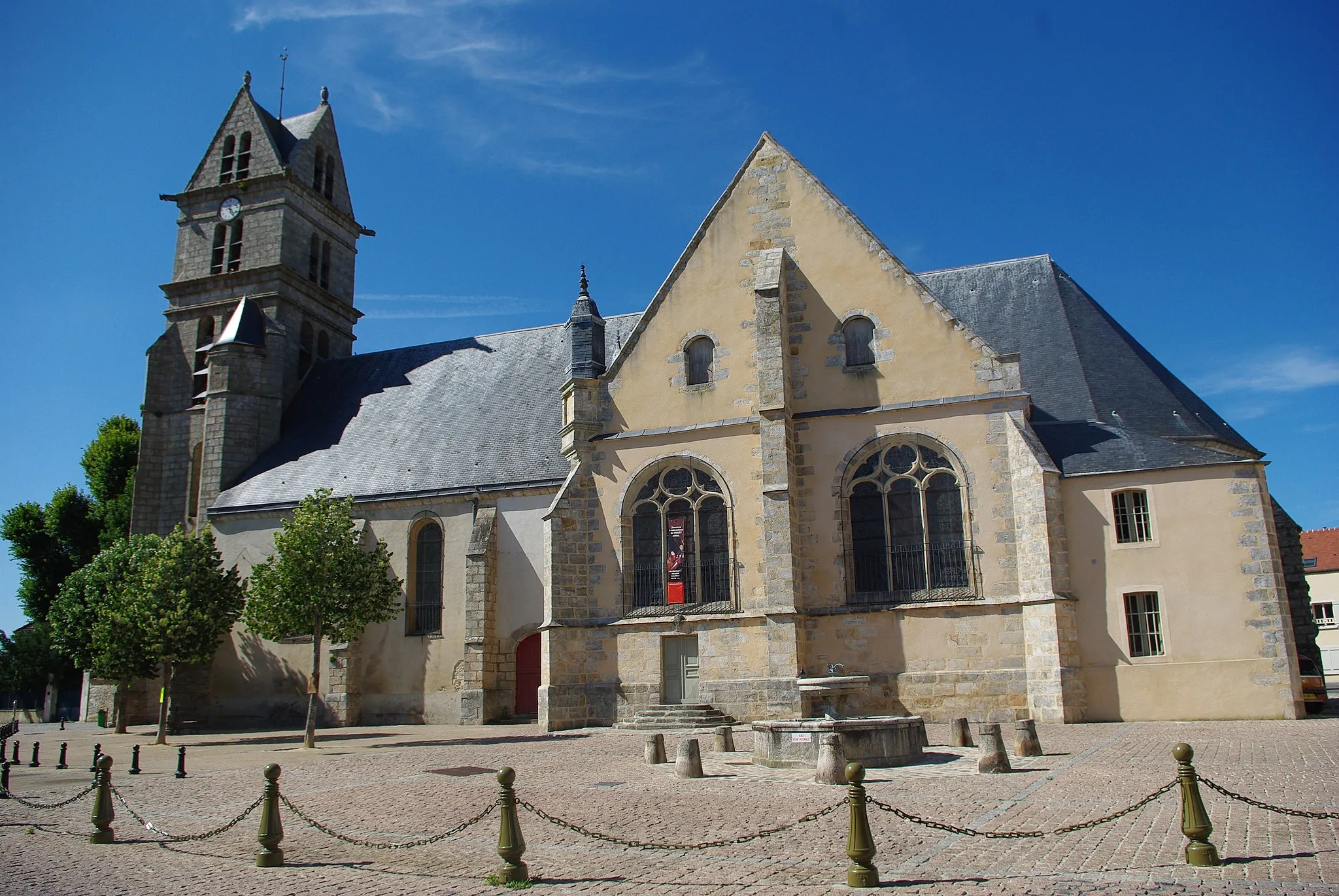Photo showing: Église Saint-Martin de Fontenay-Trésigny, XVIe