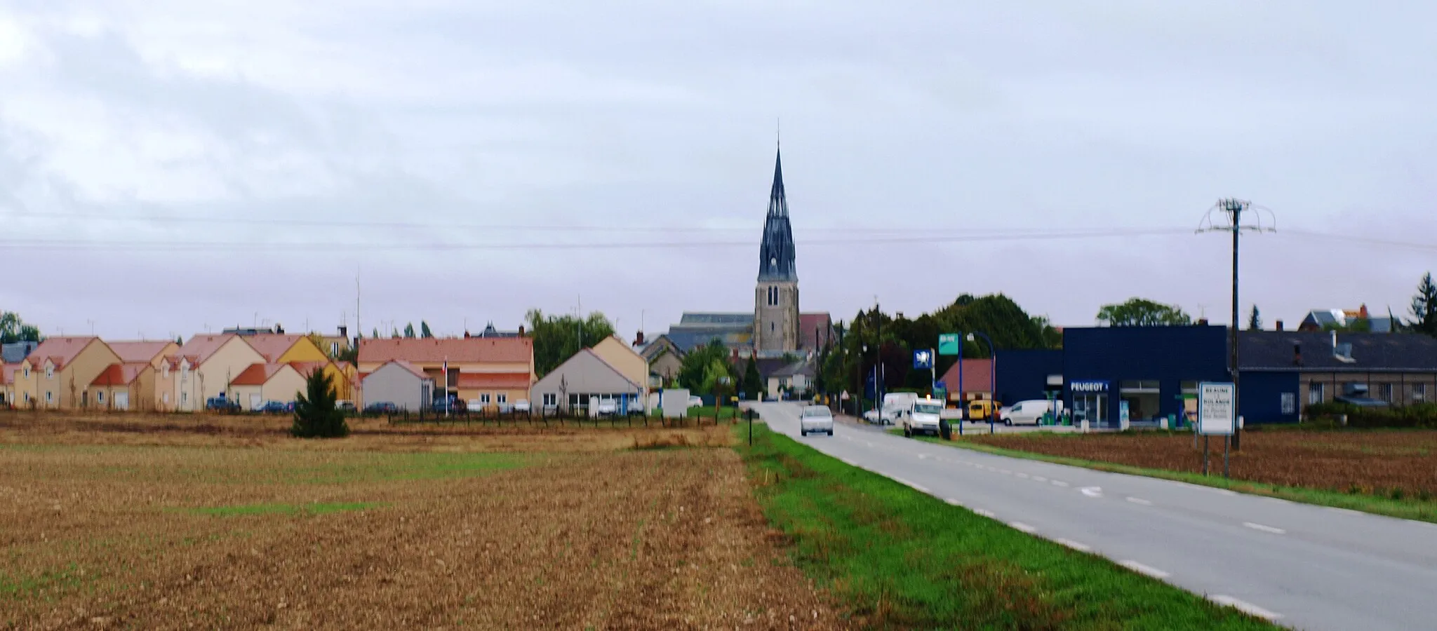 Photo showing: Beaune-la-Rolande (Loiret, France) ; vue générale depuis la route venant de Pithiviers.