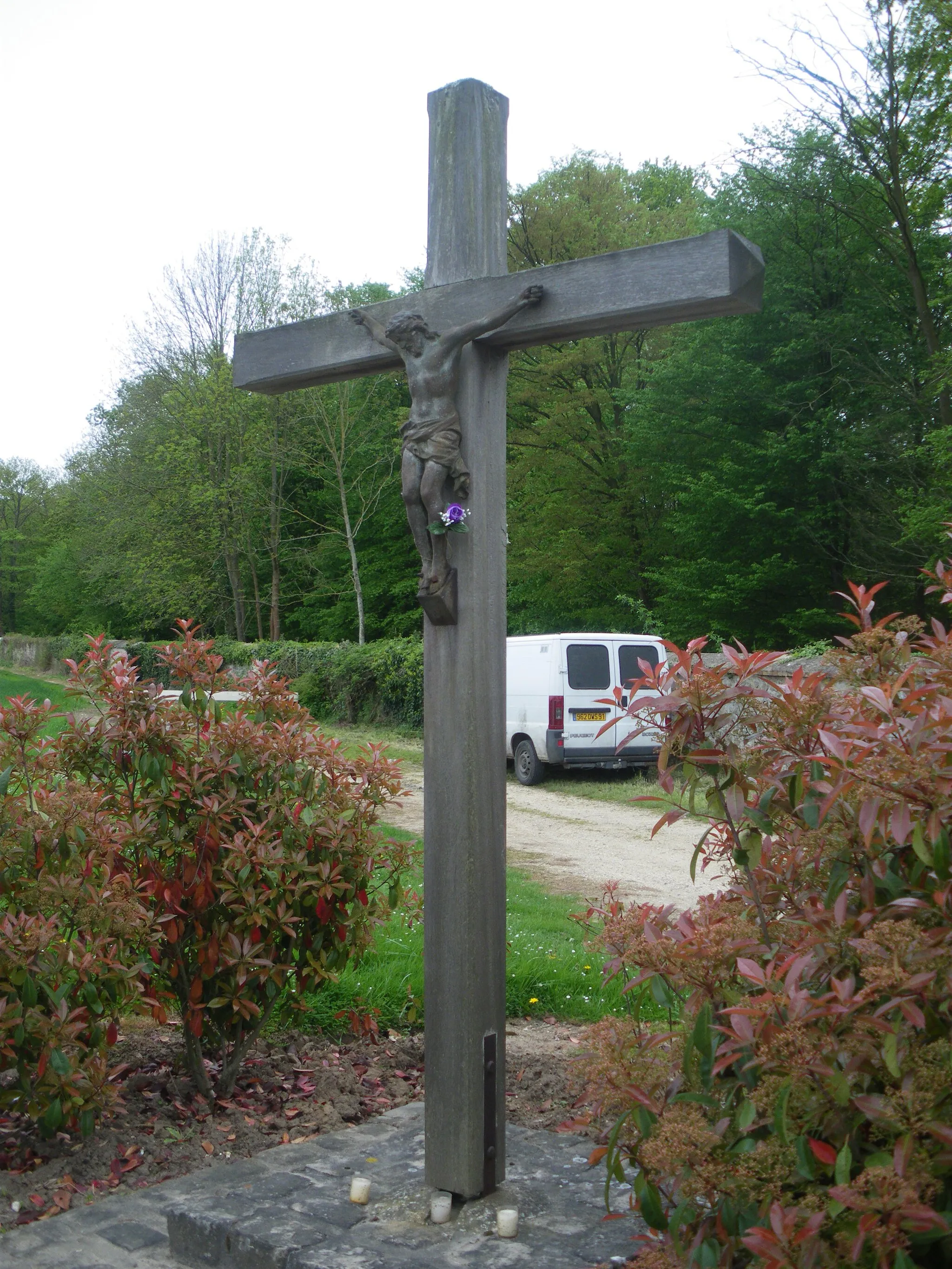 Photo showing: Croix et Christ à Bel Air, Fontenay les Briis, Essonne, France