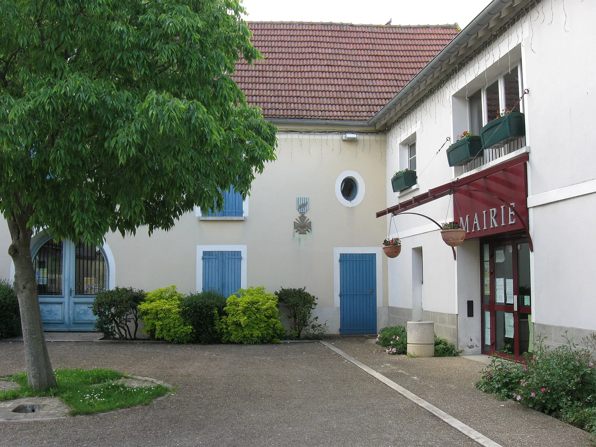 Photo showing: Mairie de Mary-sur-Marne. (département de la Seine et Marne, région Île-de-France).