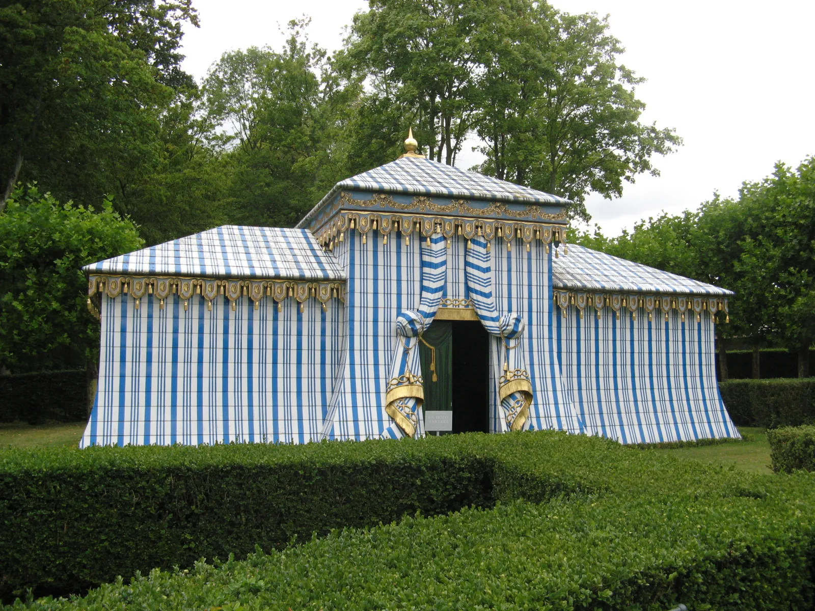 Photo showing: Château de Groussay : Tente tatare