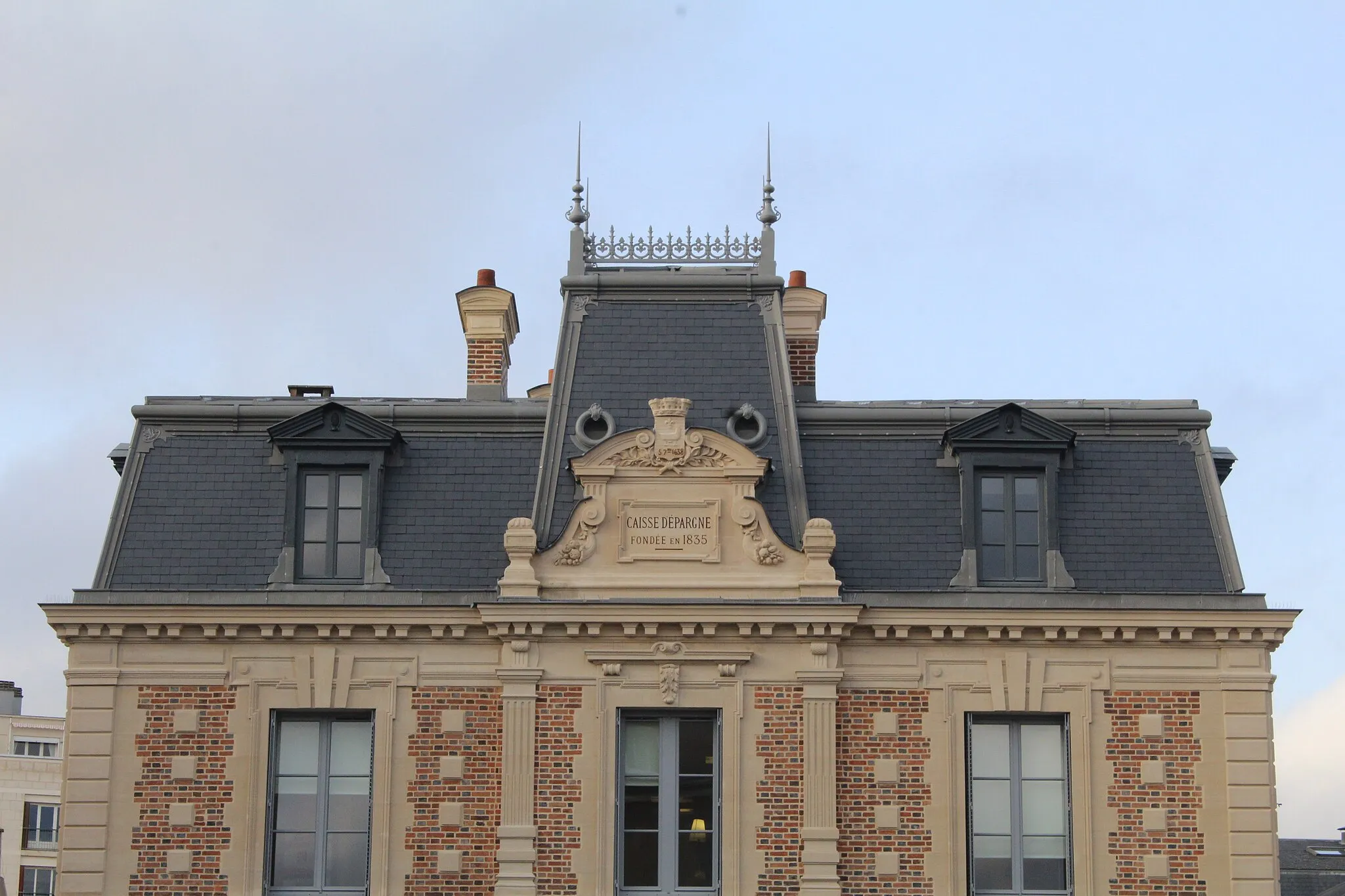 Photo showing: Caisse d'Épargne de Saint-Germain-en-Laye.