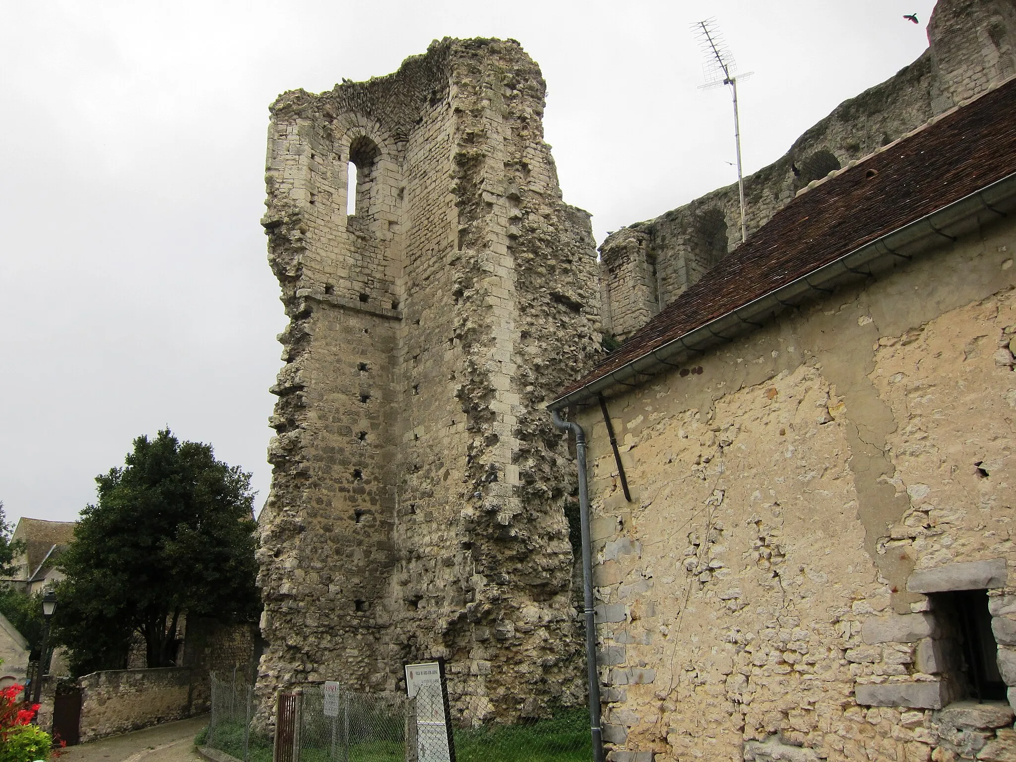 Photo showing: Ganne Tower