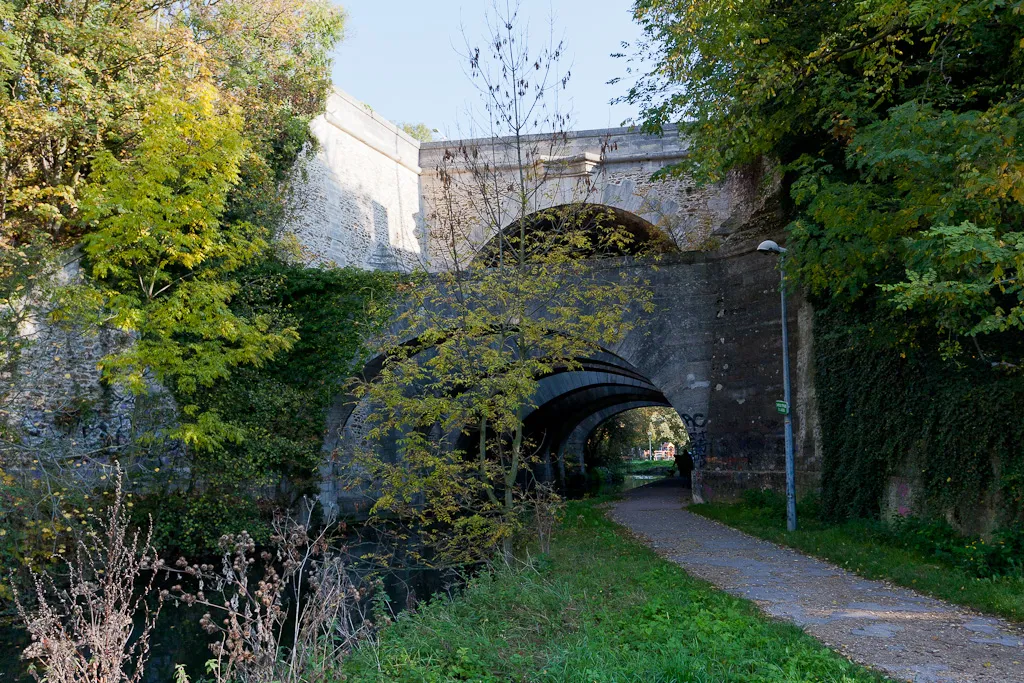 Photo showing: Juvisy-sur-Orge - Grotte de rocaille.