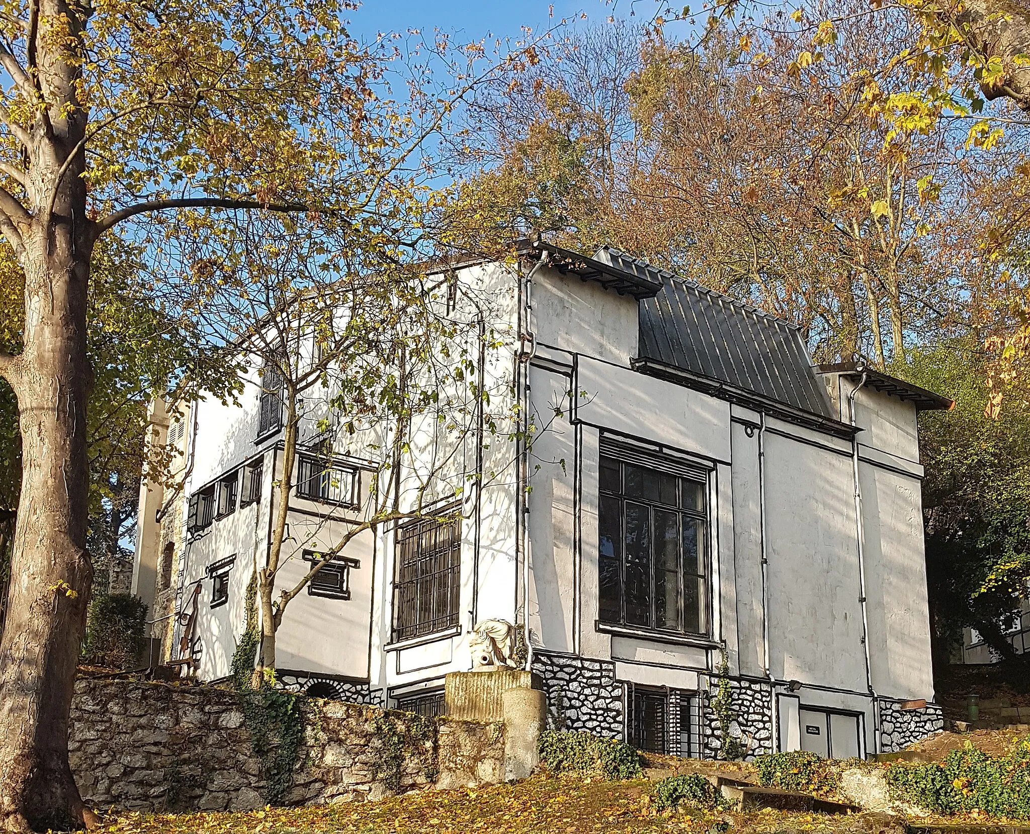 Photo showing: Parc des Grottes, Juvisy-sur-Orge. (Essonne, région Île-de-France).