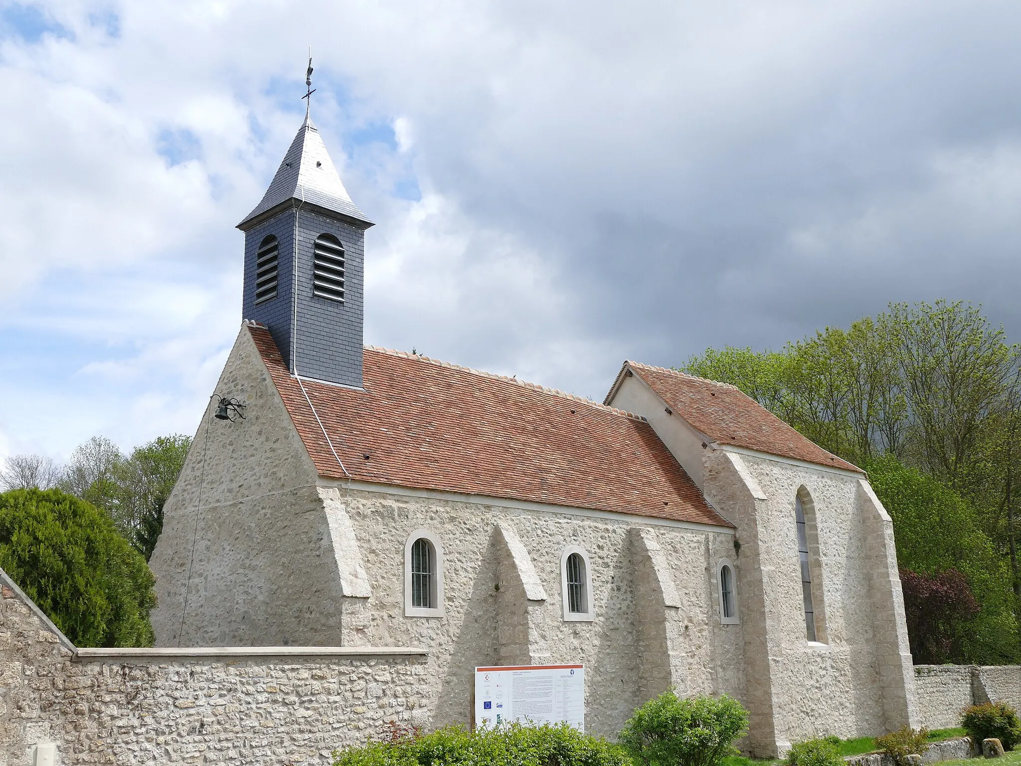 Photo showing: Saint-Nicolas' chapel in Rennemoulin (Yvelines, Île-de-France, France).