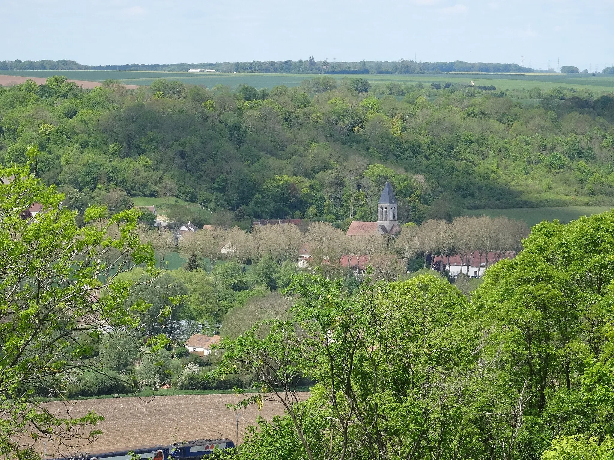 Photo showing: Vue de Mareil-sur-Mauldre depuis l'est. (Yvelines, région Île-de-France).