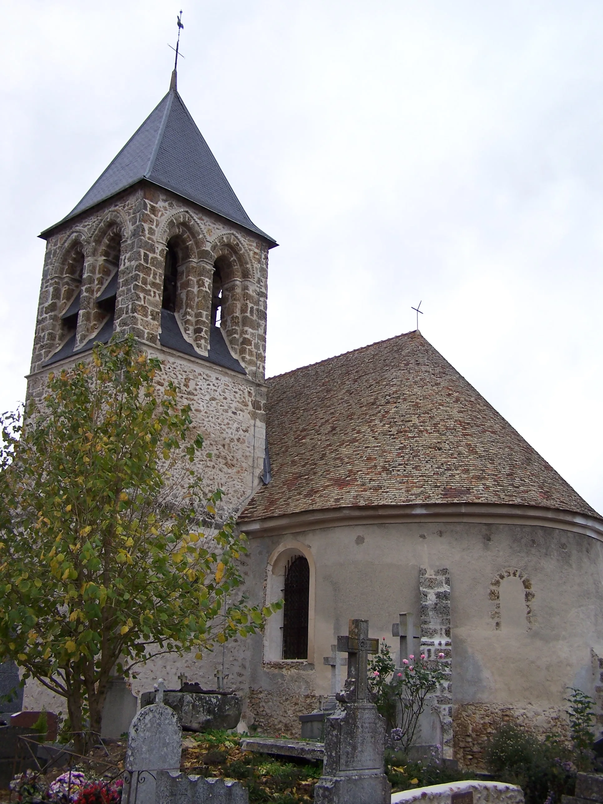 Photo showing: Église de Bazoches-sur-Guyonne (Yvelines, France)