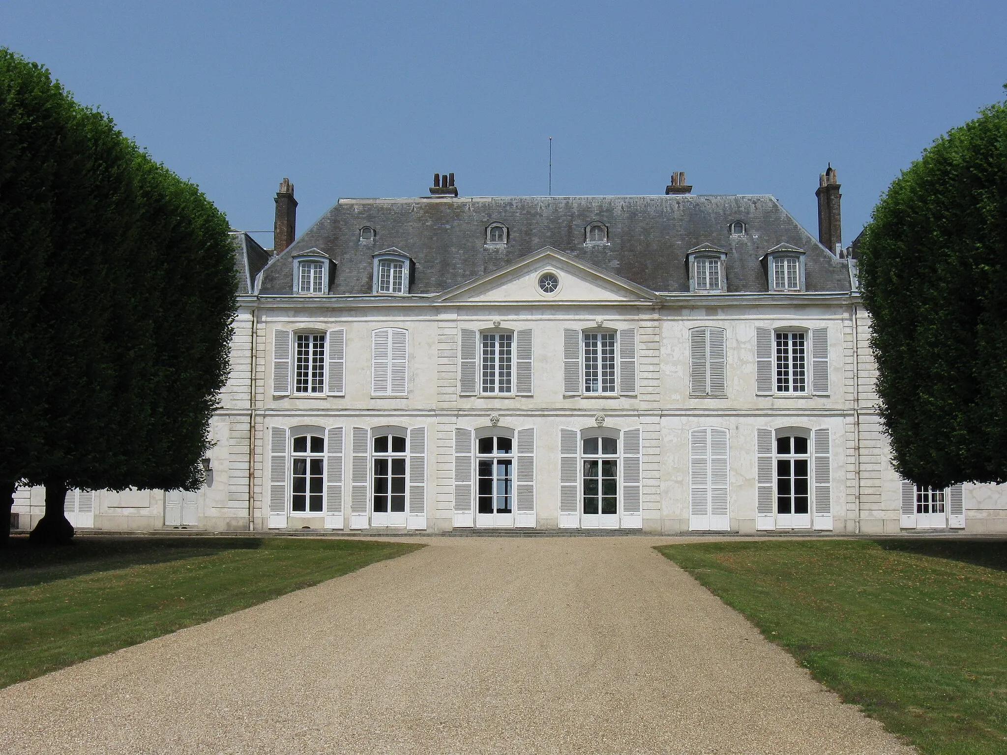 Photo showing: « Grand château  » de Millemont. (commune de Millemont, département des Yvelines, région Île-de-France).