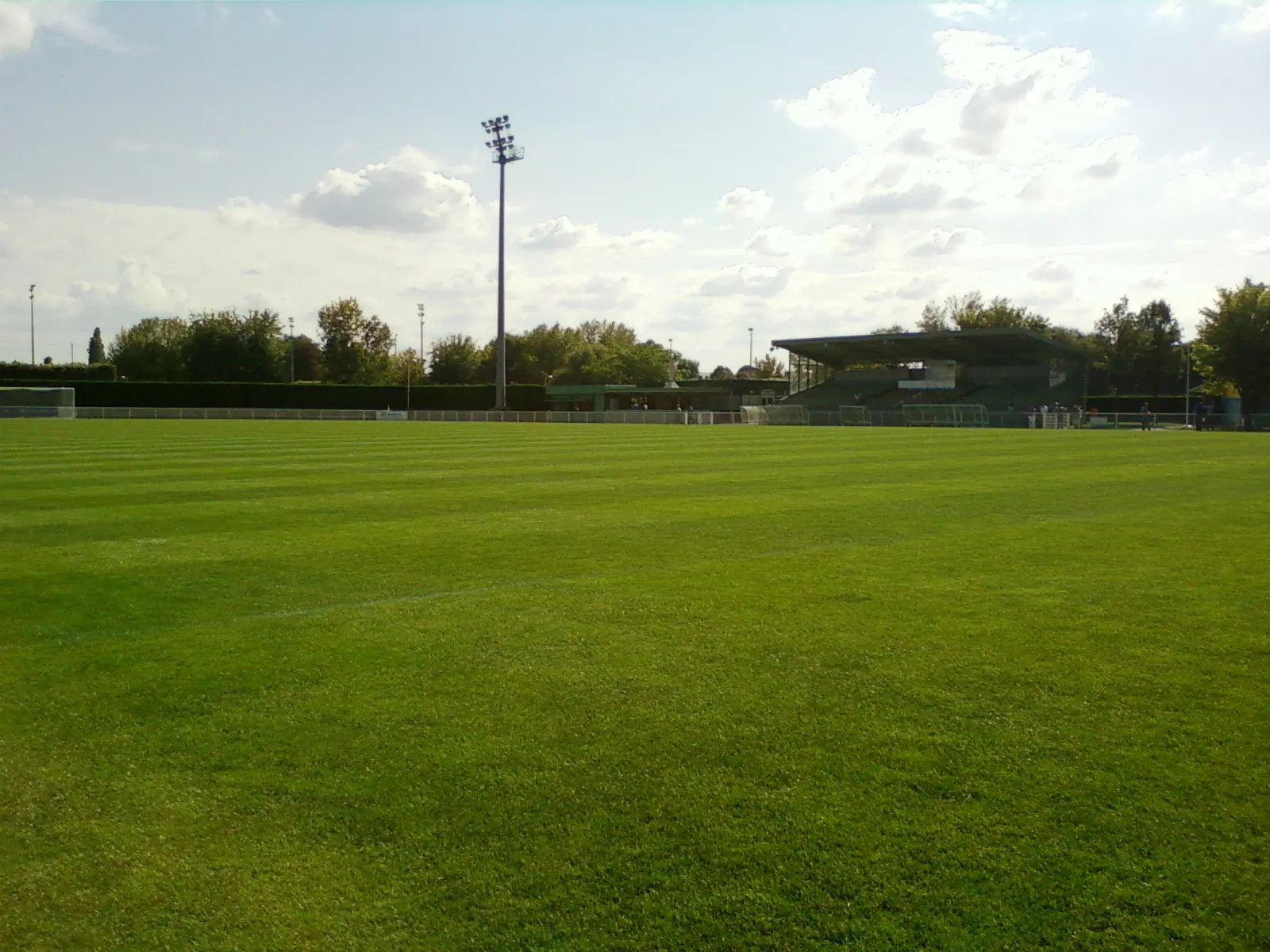 Photo showing: Le stade André-Tremet de Moissy-Cramayel