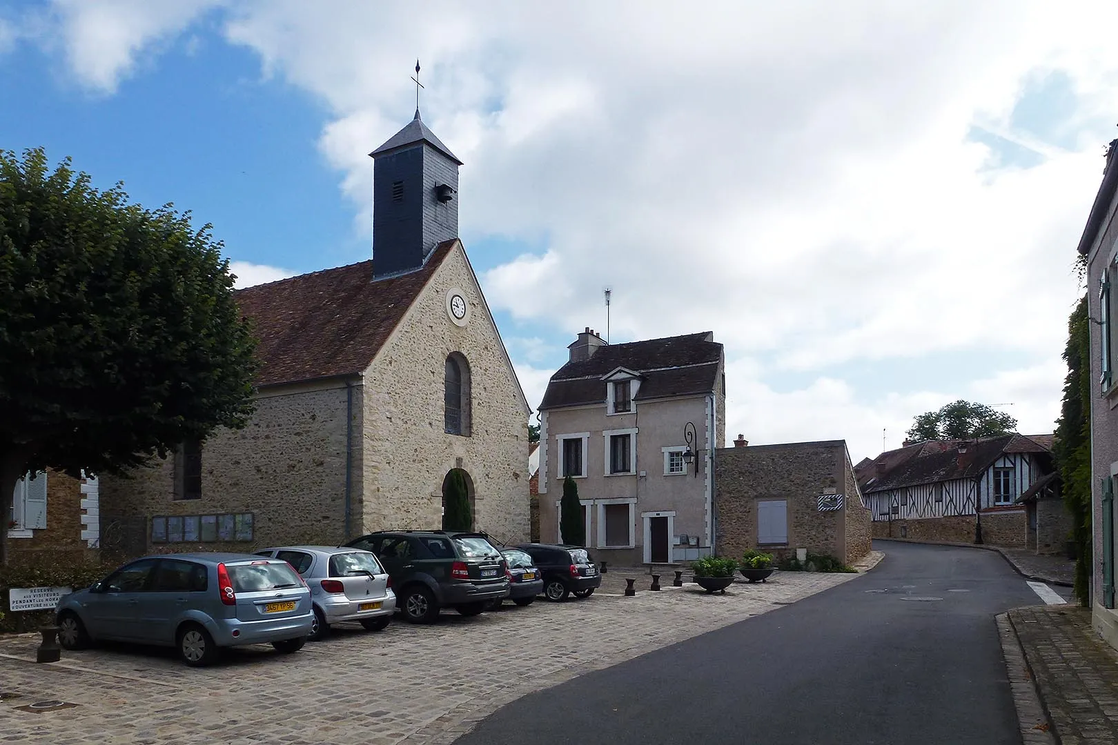 Photo showing: église de la commune de Boissette (77)