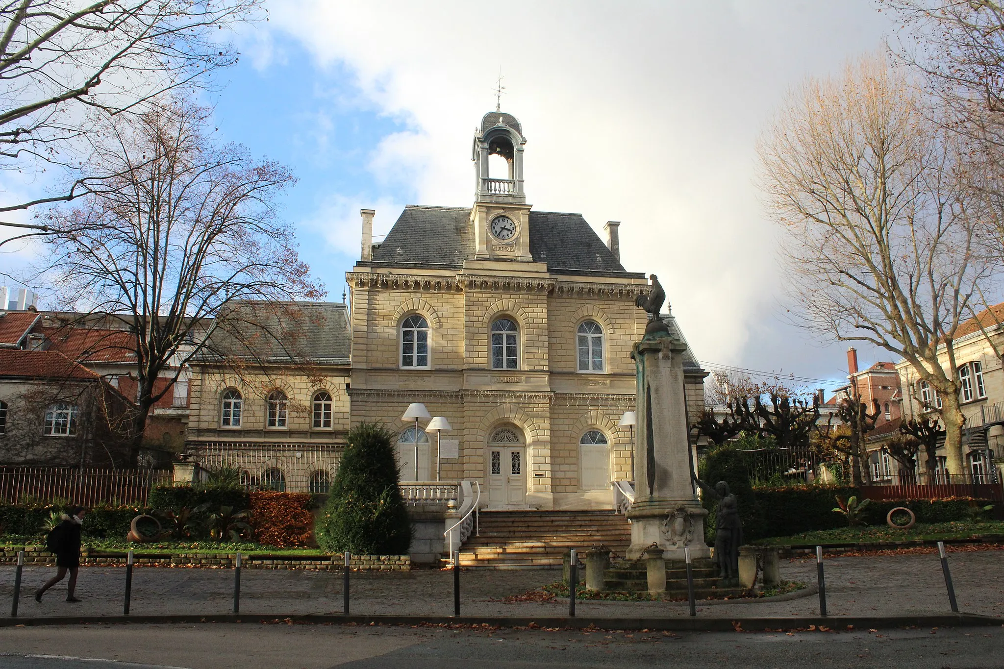 Photo showing: Mairie de Gentilly.