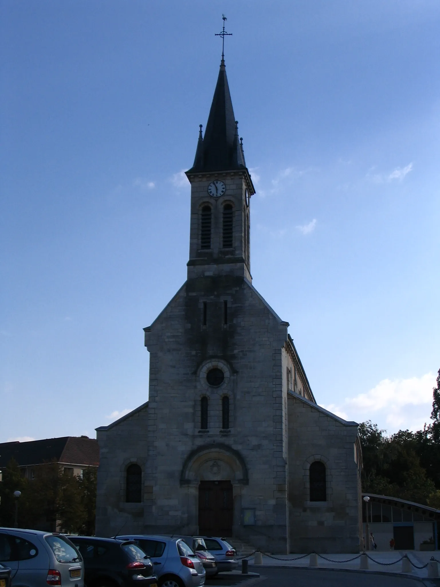 Photo showing: The Roman Catholic church of Torcy, Seine-et-Marne, France.