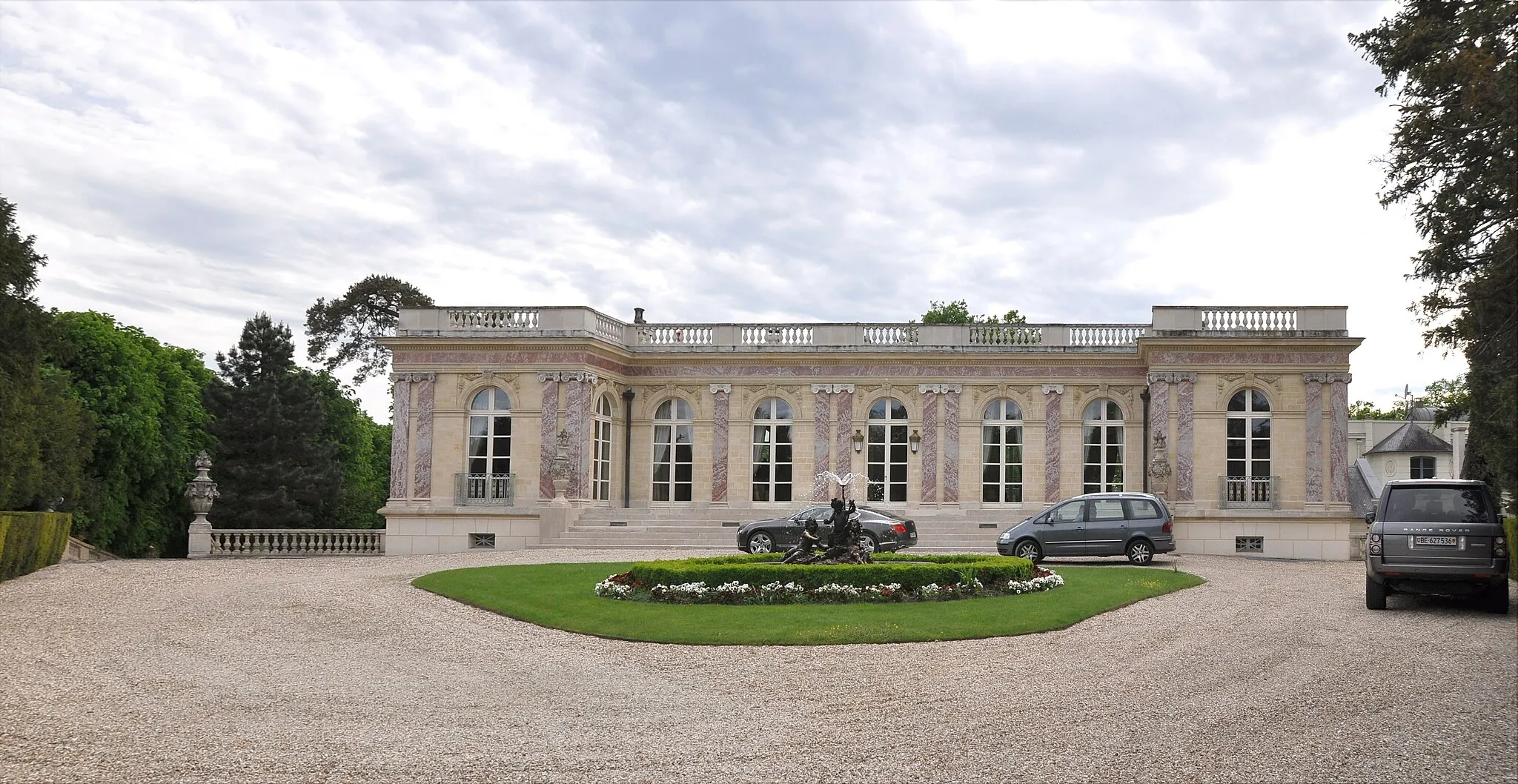 Photo showing: This building is inscrit au titre des monuments historiques de la France. It is indexed in the base Mérimée, a database of architectural heritage maintained by the French Ministry of Culture, under the references PA00087779 and IA00057523 .