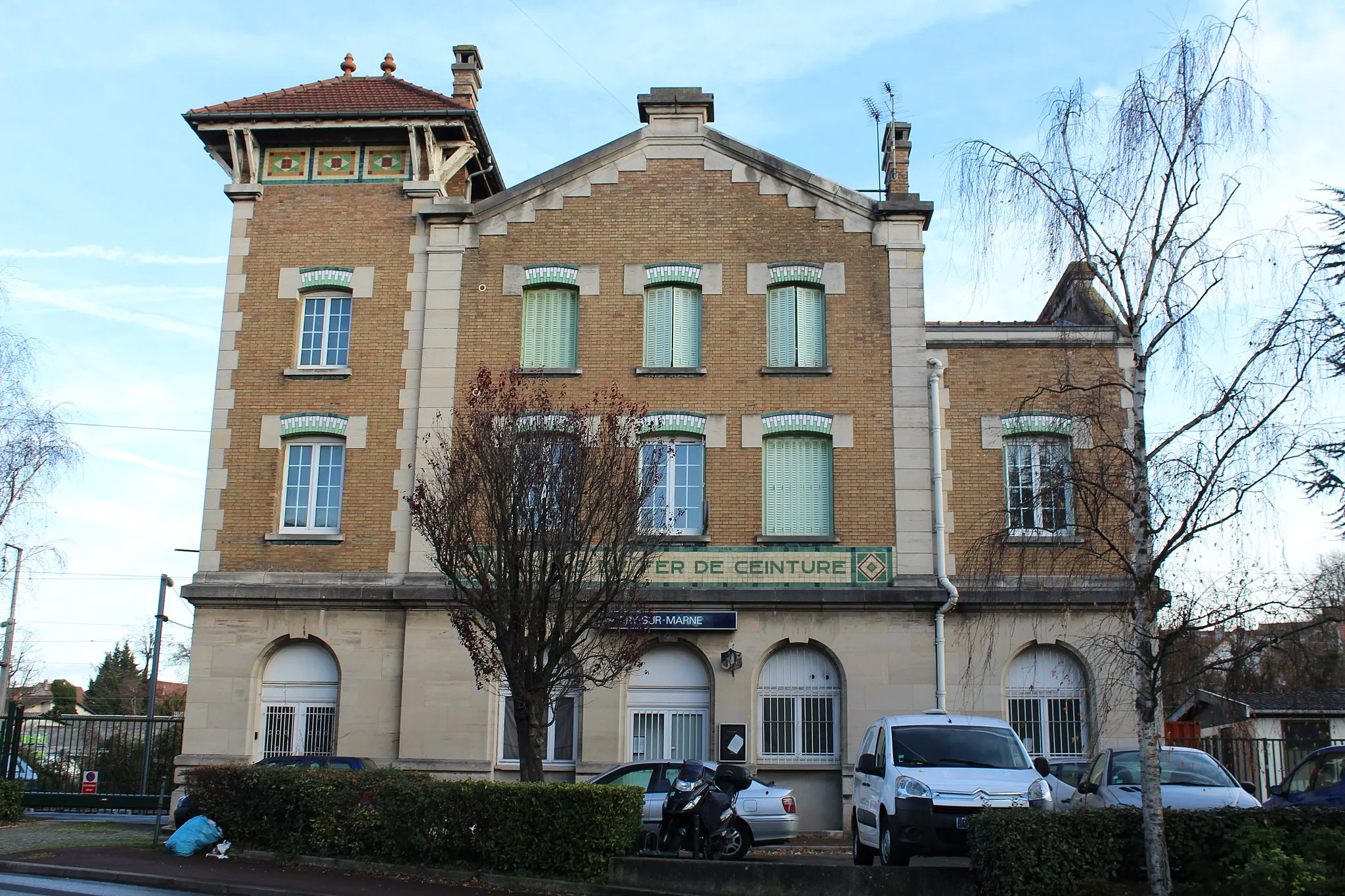 Photo showing: Gare SNCF de Bry-sur-Marne.