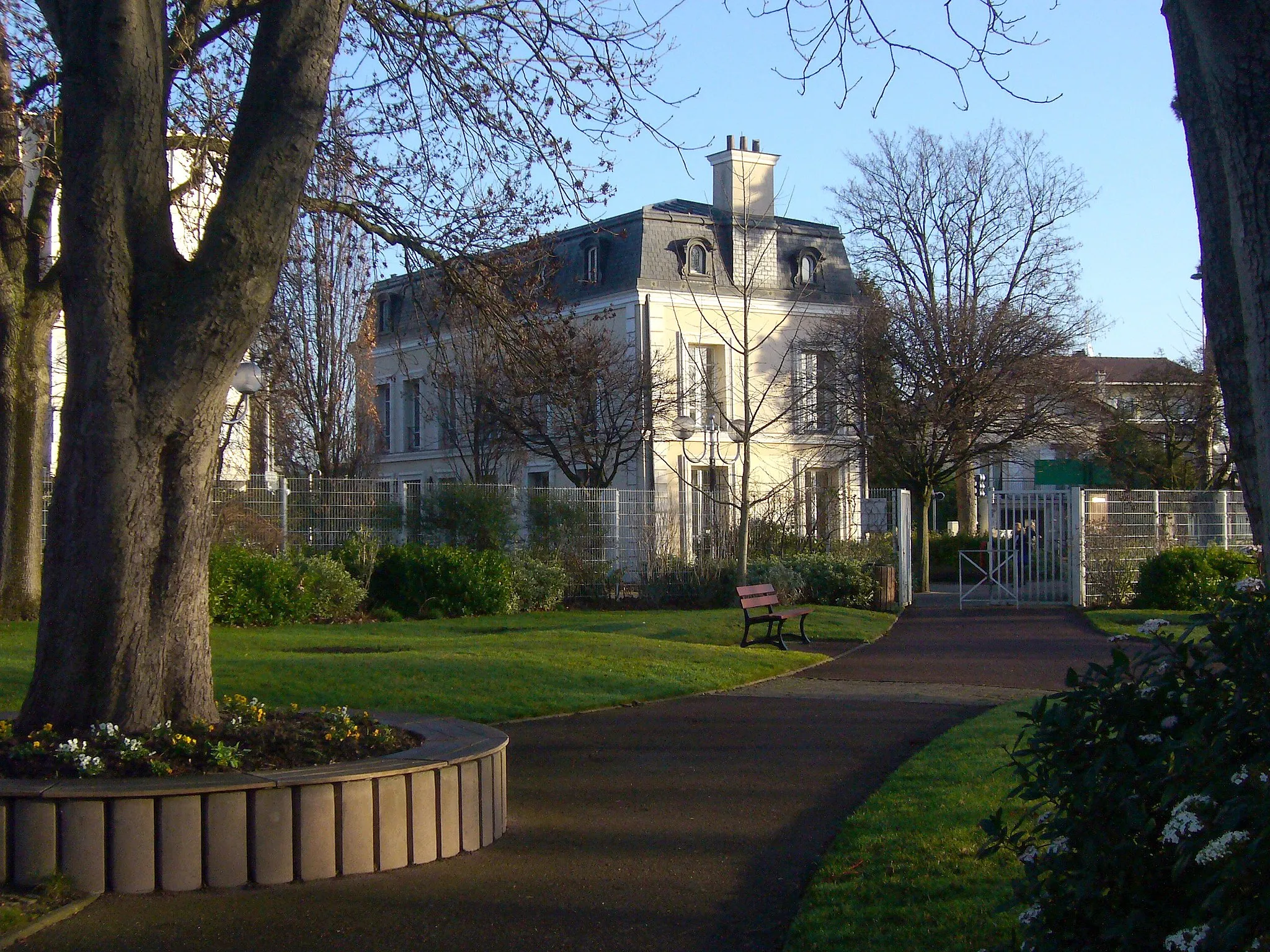 Photo showing: Demeure Gainville à Aulnay-sous-Bois (Seine-Saint-Denis, France) /  Gainville's house in Aulnay-sous-Bois (Seine-Saint-Denis, France)