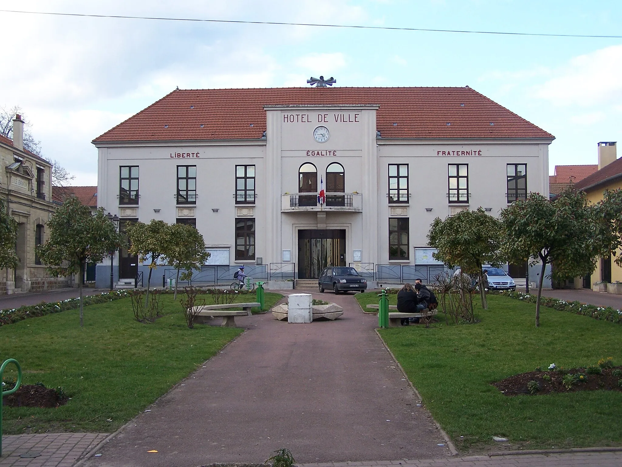 Photo showing: Mairie de Montesson, Yvelines, France