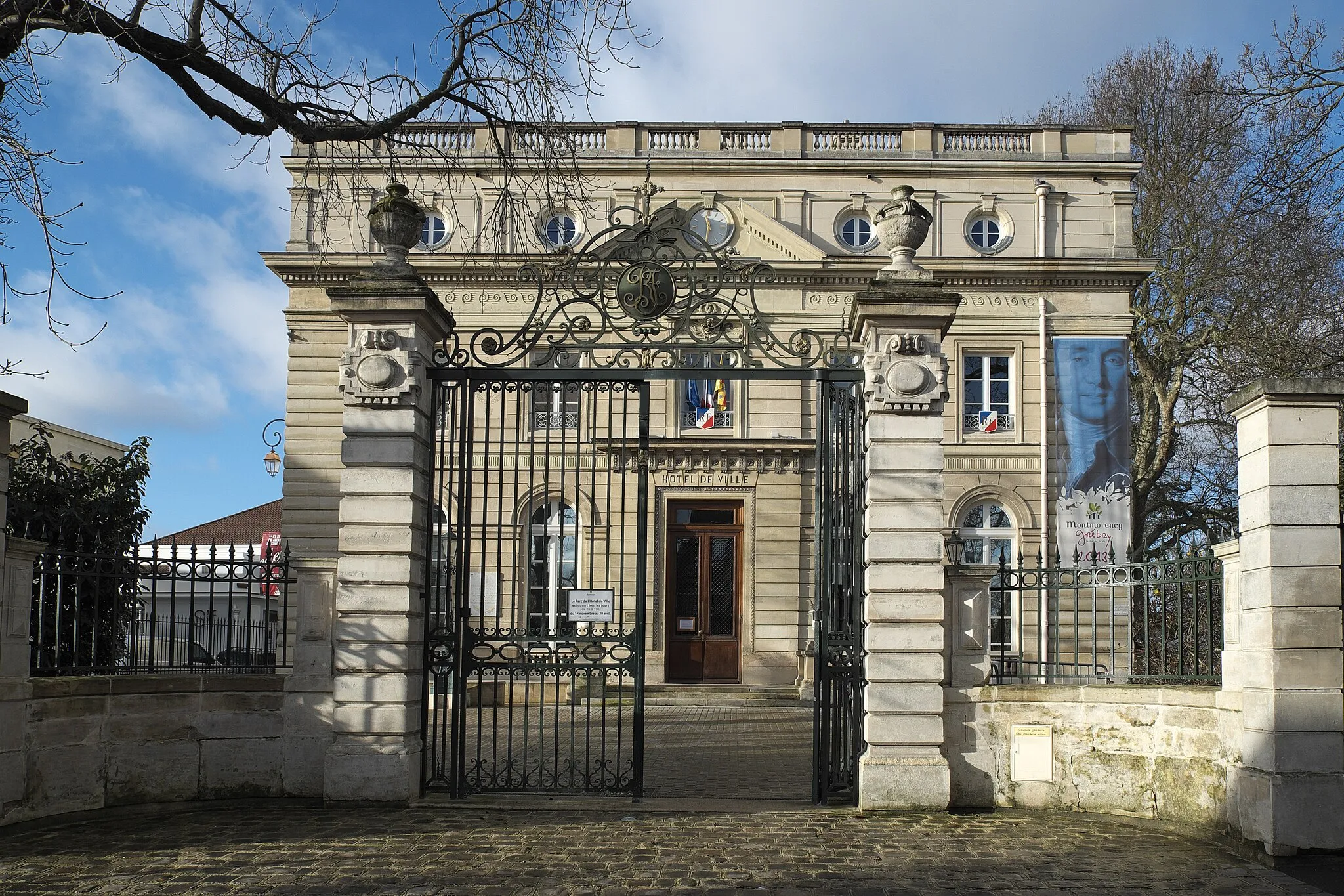 Photo showing: Rathaus (Hôtel de Ville) in Montmorency im Département Val d'Oise (Île-de-France/Frankreich)