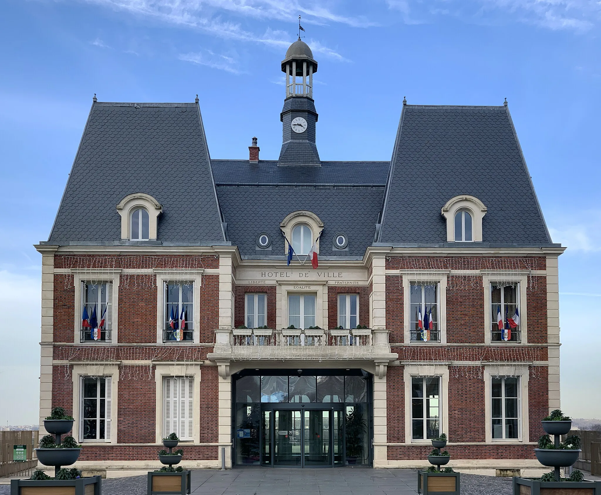 Photo showing: Mairie de Noisy-le-Grand.