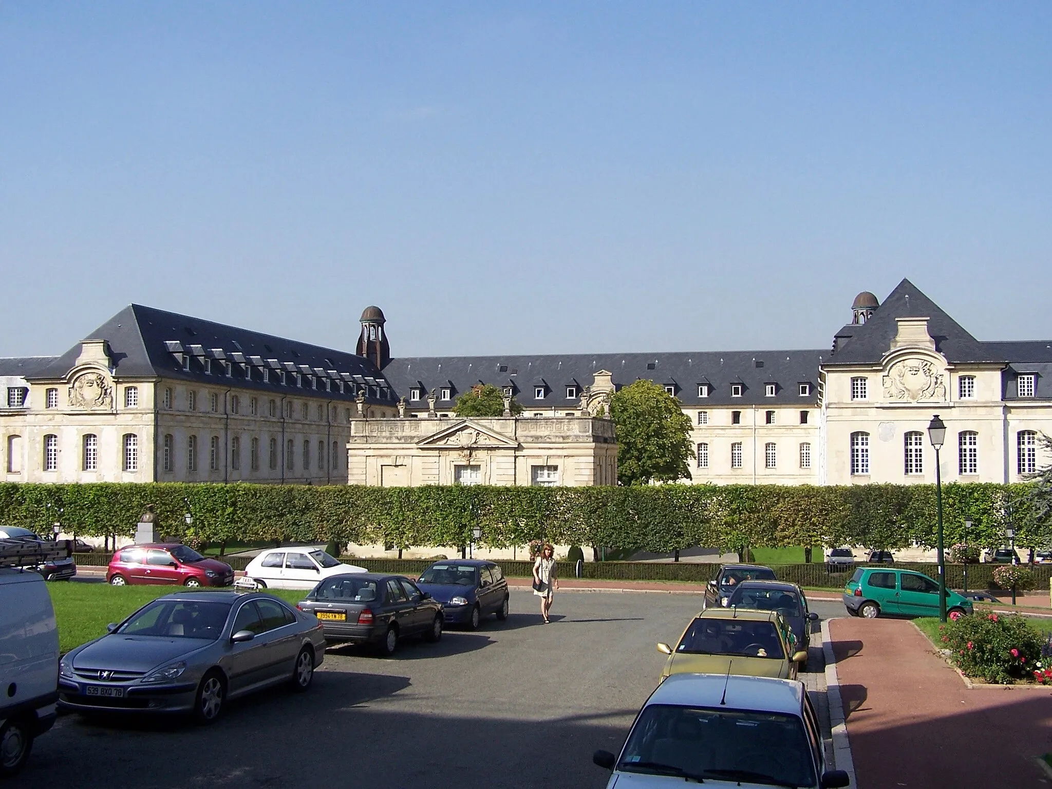 Photo showing: École militaire de Saint-Cyr-l'École (Yvelines, France). Photo personnelle
Military school of Saint-Cyr-l'École (Yvelines, France). Personal picture.
Auteur/Author : ℍenry Salomé