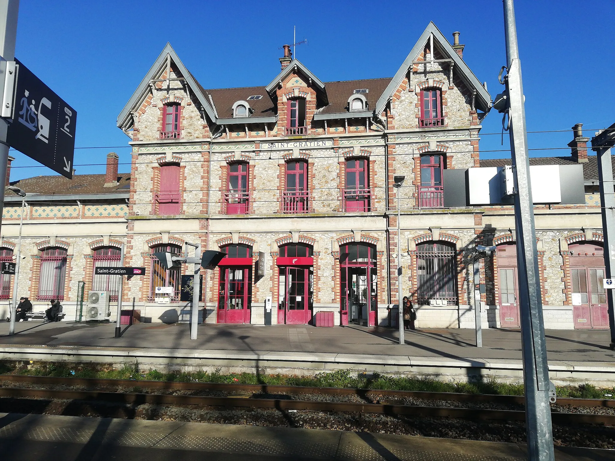 Photo showing: Gare de Saint-Gratien de la ligne C du RER, en 2022.