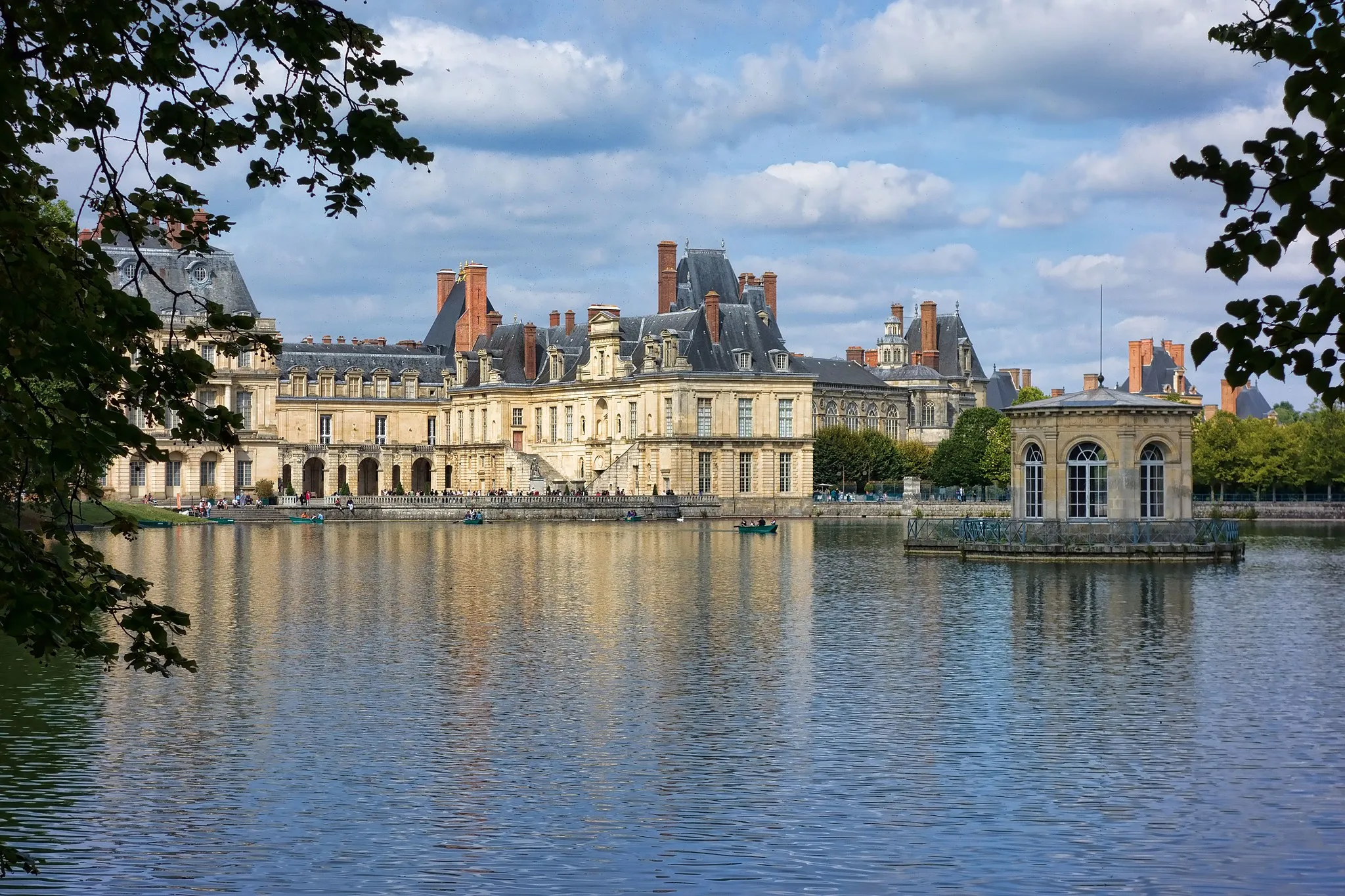 Photo showing: Fontainebleau - Château - Etang aux Carpes