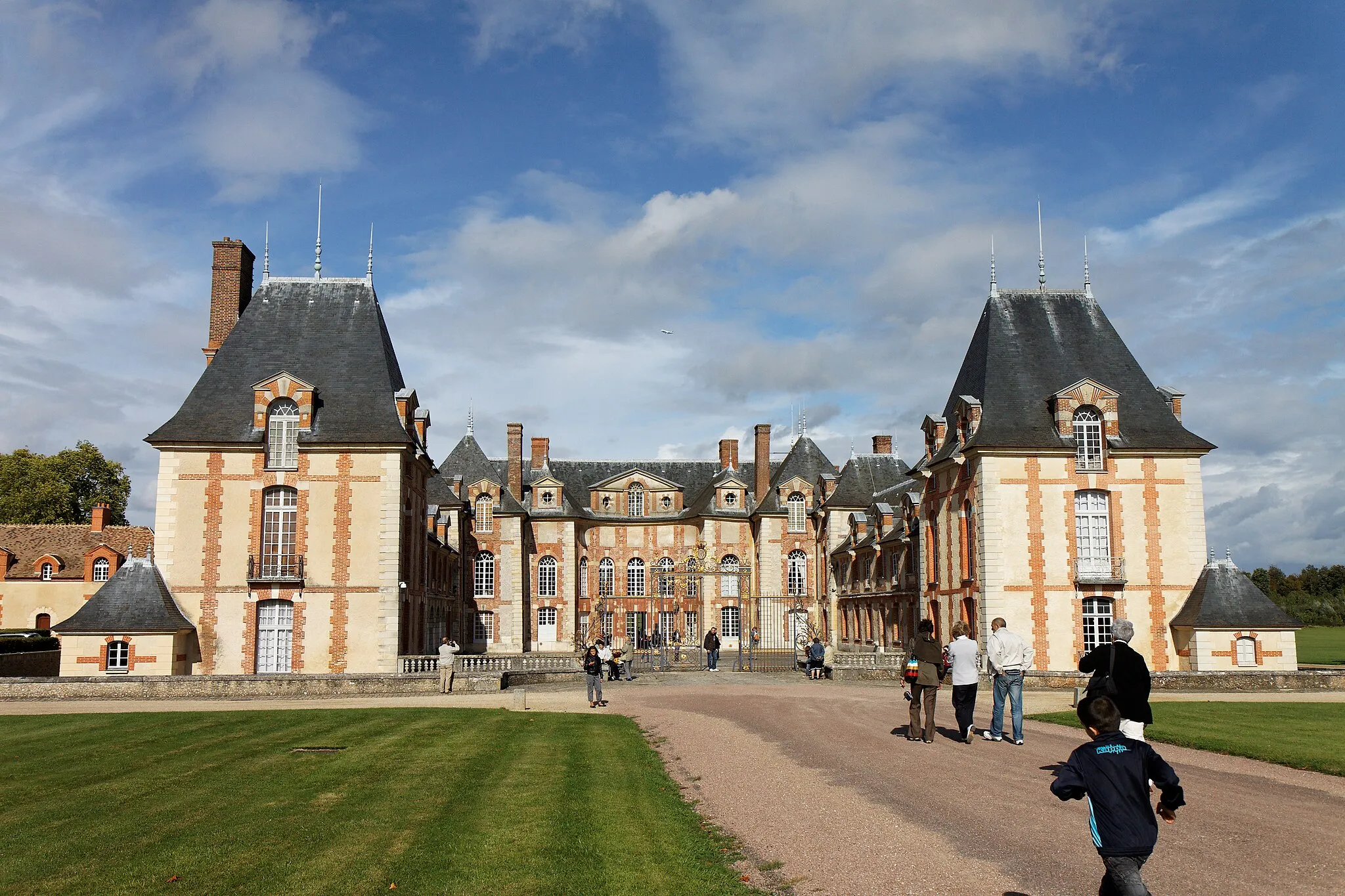 Photo showing: This building is classé au titre des monuments historiques de la France. It is indexed in the base Mérimée, a database of architectural heritage maintained by the French Ministry of Culture, under the reference PA00079849 .