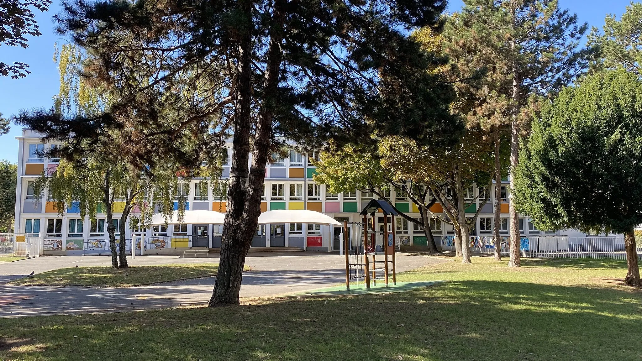 Photo showing: Ecole Saunia Delaunay, Vigneux-sur-Seine, France