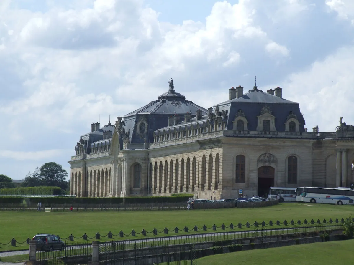 Photo showing: Grandes écuries du Château de Chantilly, France