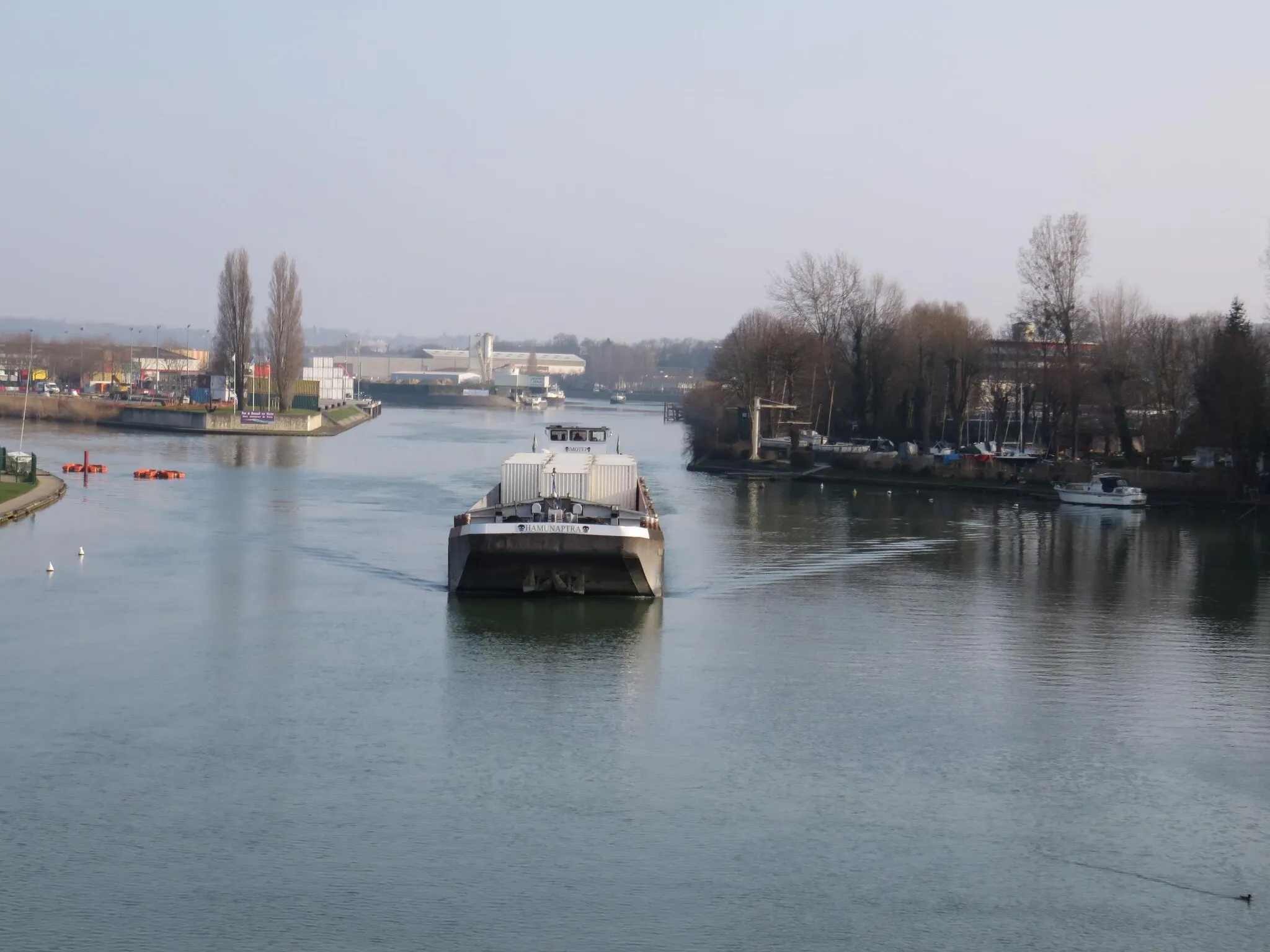 Photo showing: L'entree du port de Bonneuil