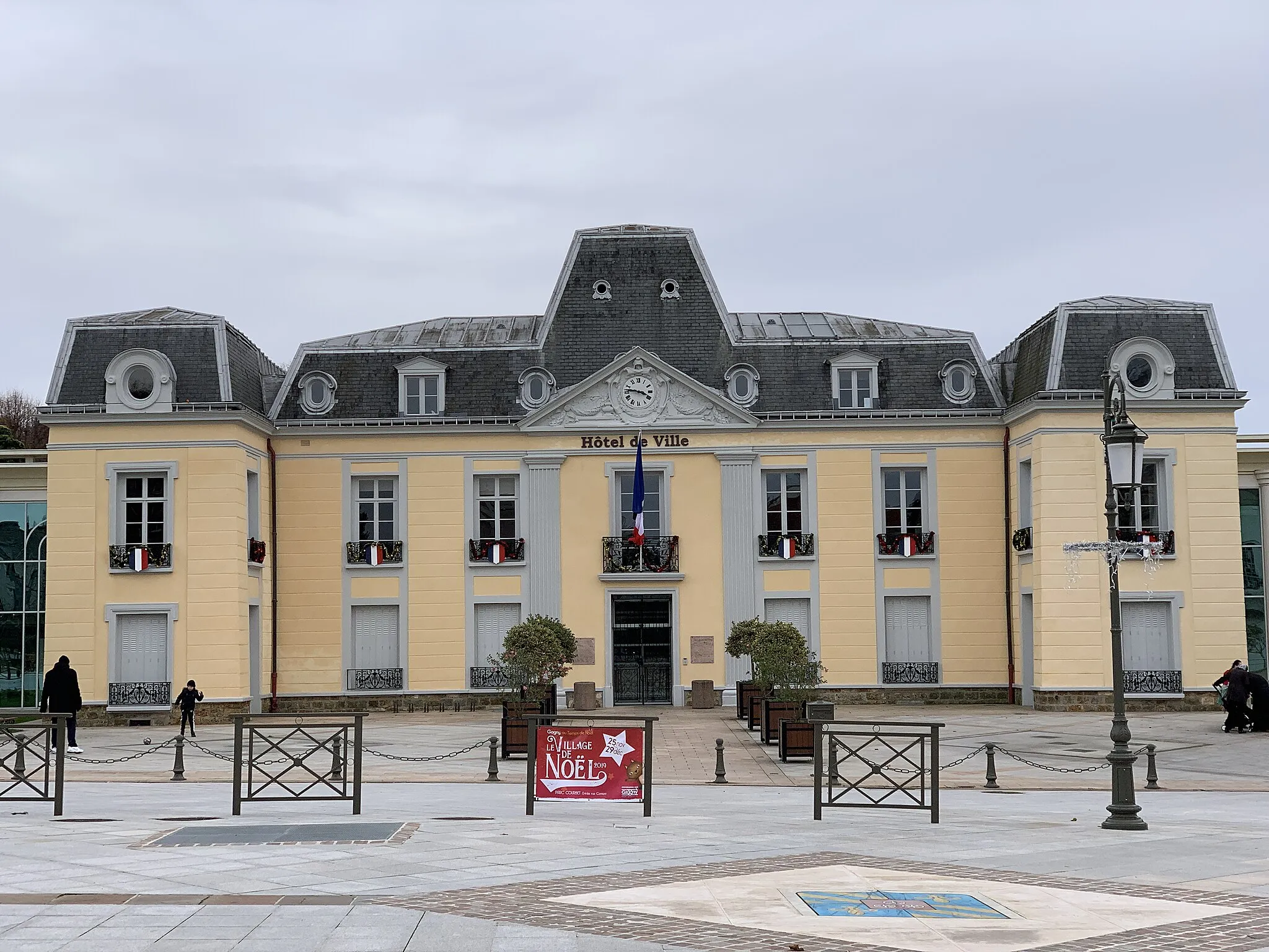 Photo showing: Hôtel de ville de Gagny.