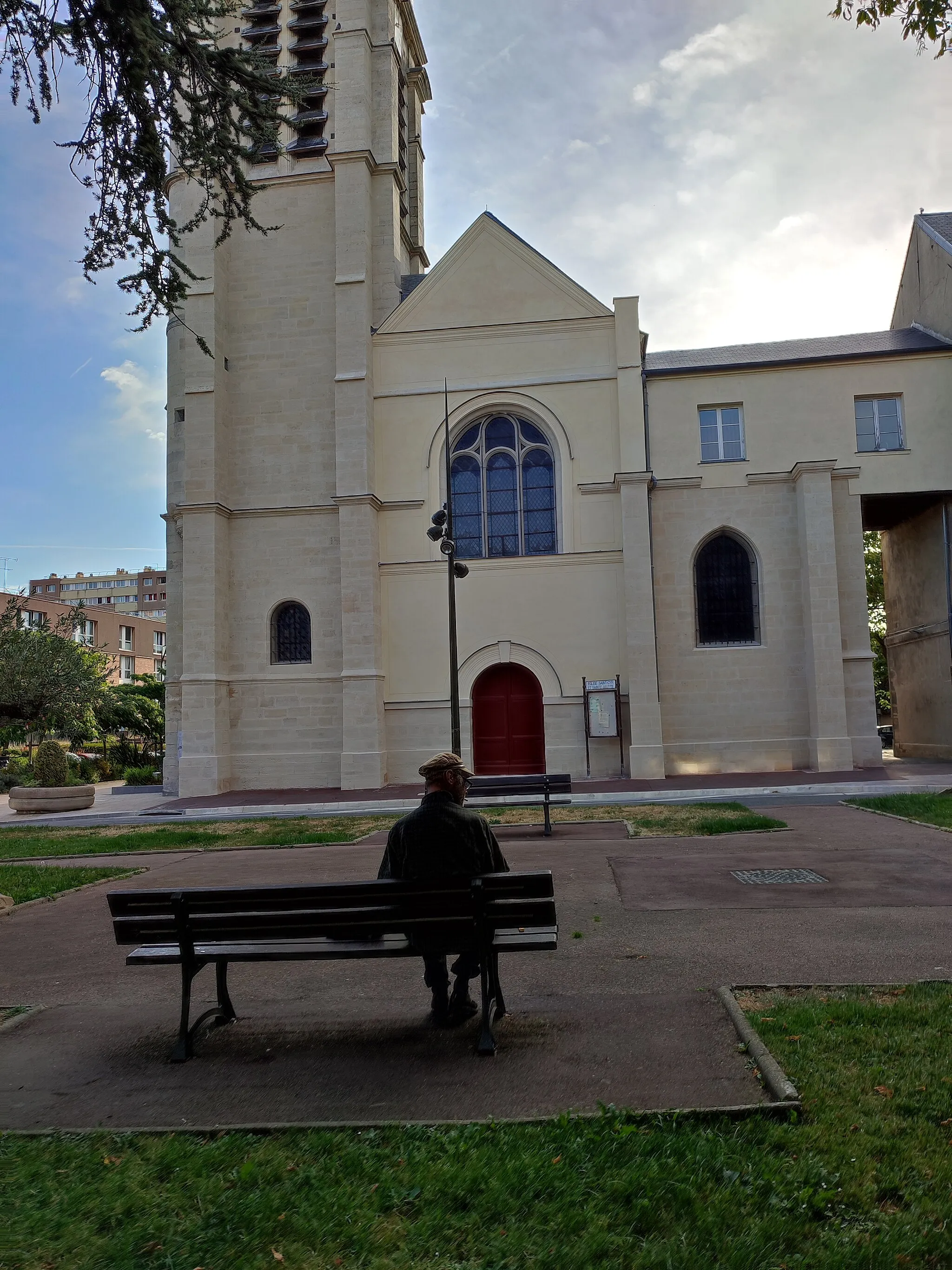 Photo showing: Villejuif 2022 - église Saint-Cyr-et-sainte-Julitte