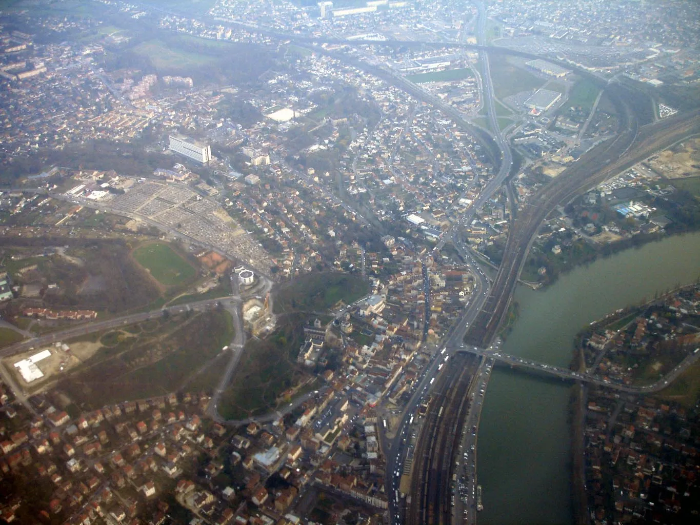 Photo showing: Vue aérienne de Villeneuve-Saint-Georges (Val-de-Marne)
