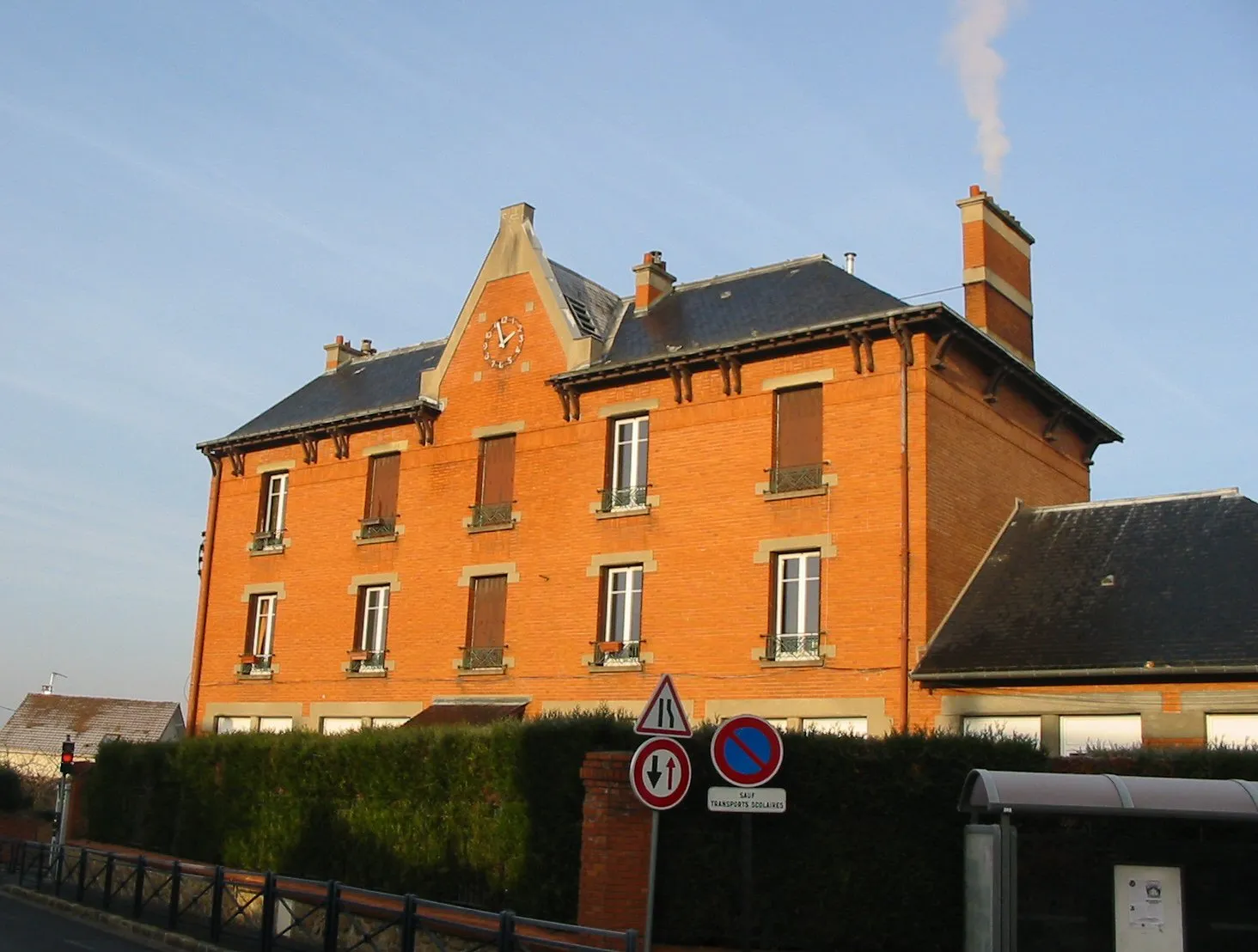 Photo showing: L'école des Mardelles à Brunoy (Essonne).
