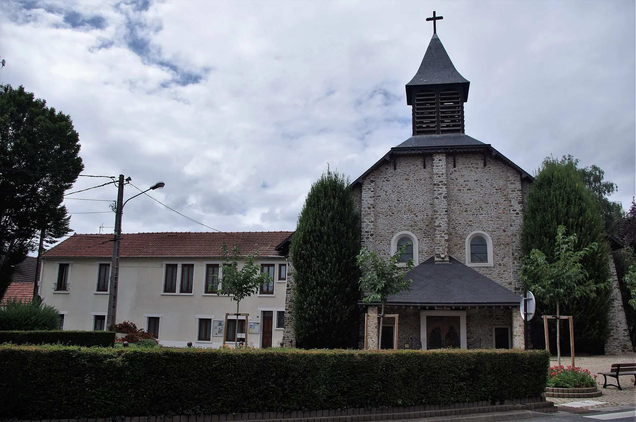 Photo showing: Église Jésus-Ouvrier de Paray-Vieille-Poste.