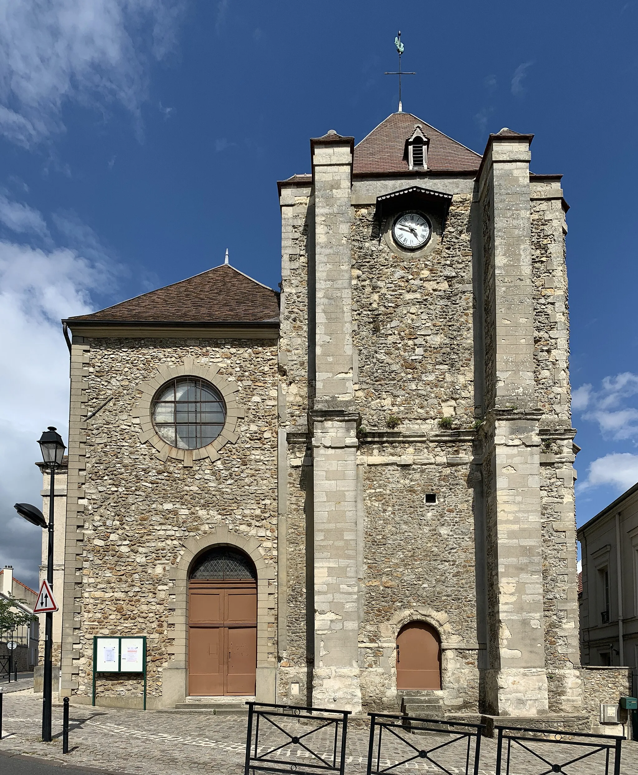 Photo showing: Église Saint-Nicolas de La Queue-en-Brie.