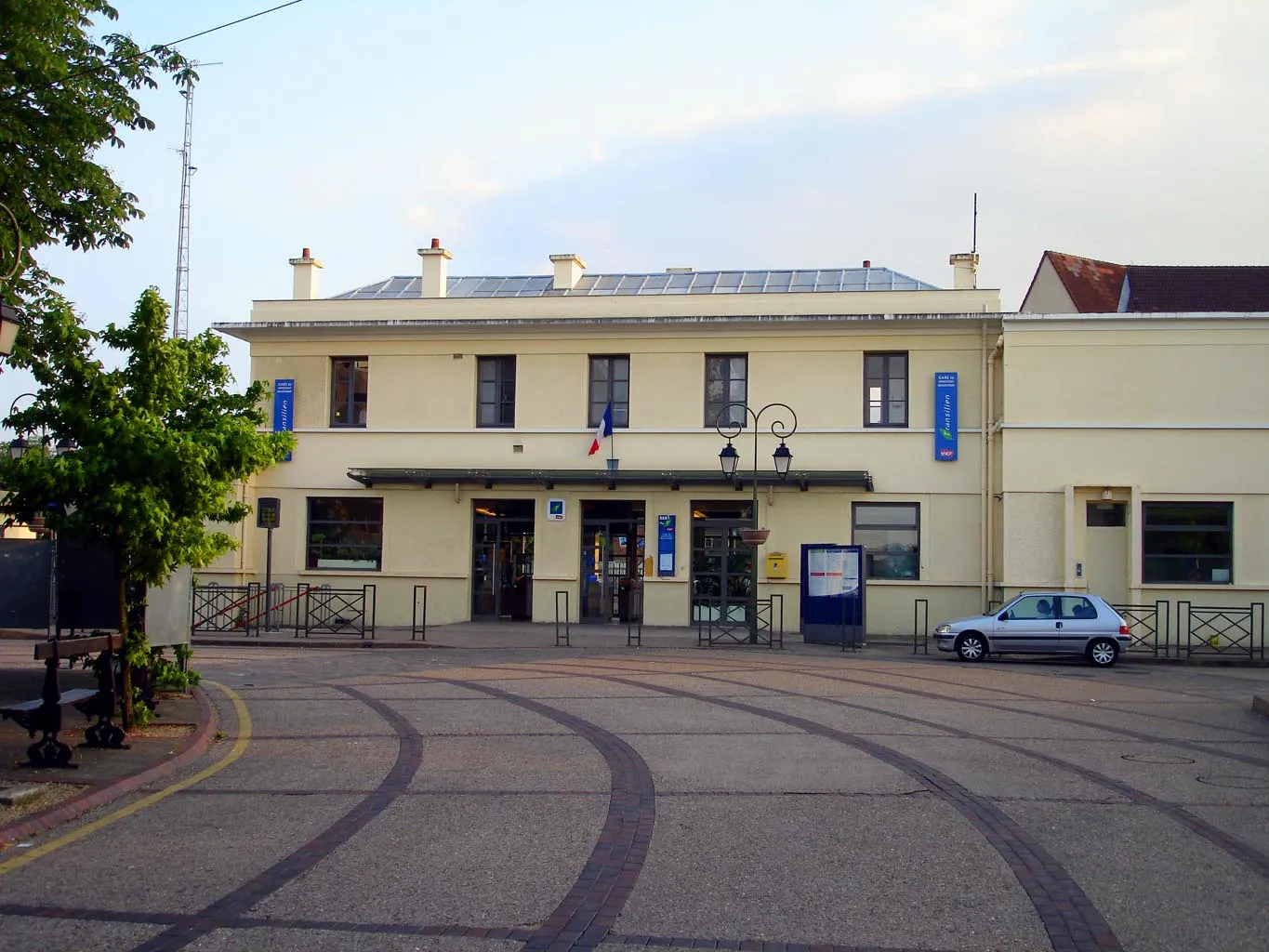 Photo showing: Gare de Montigny - Beauchamp à Montigny-lès-Cormeilles et Beauchamp (Val-d'Oise). Photo personnelle (own work) de Clicsouris.