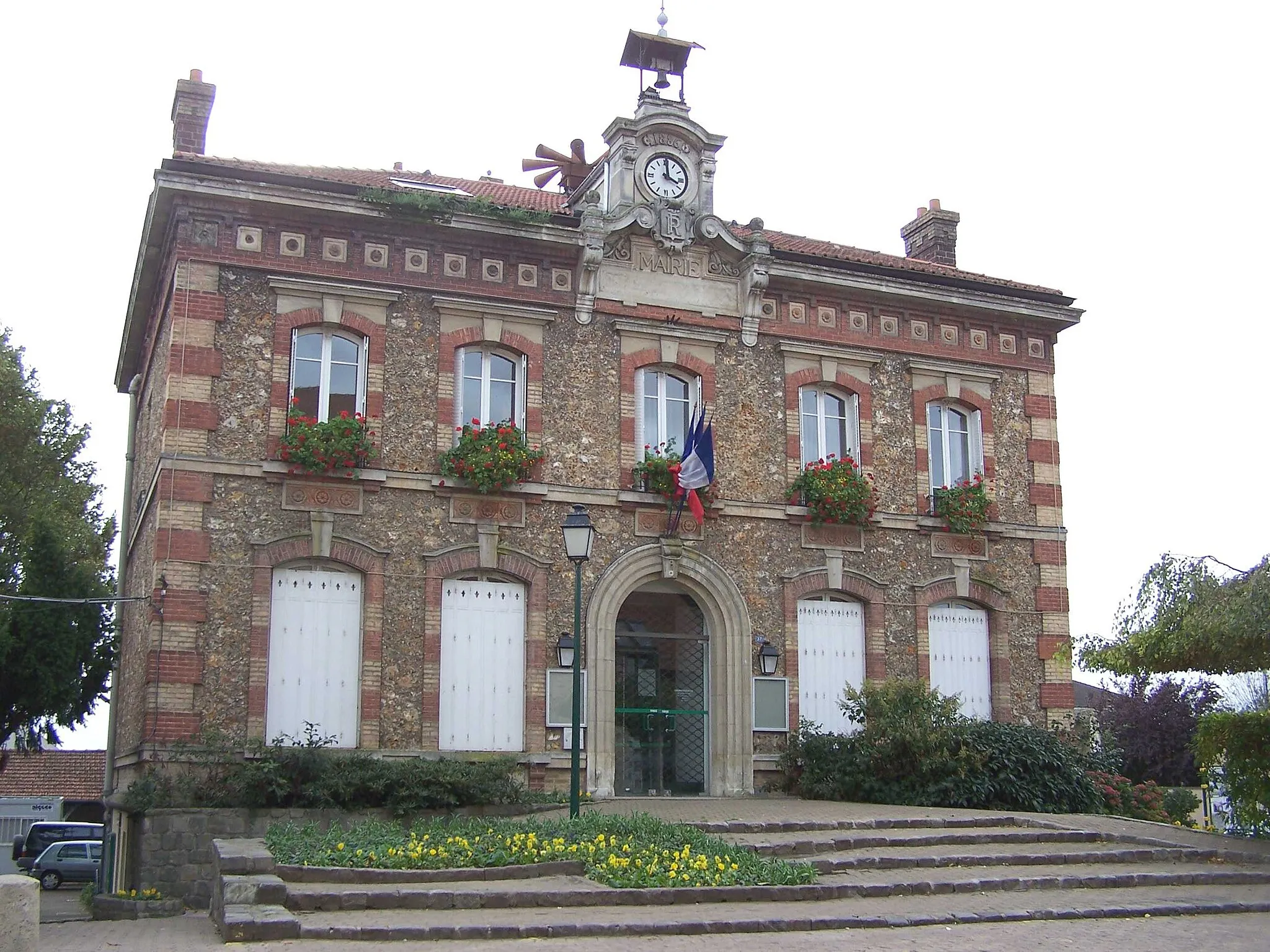 Photo showing: Mairie de Noisy-le-Roi (Yvelines, France)