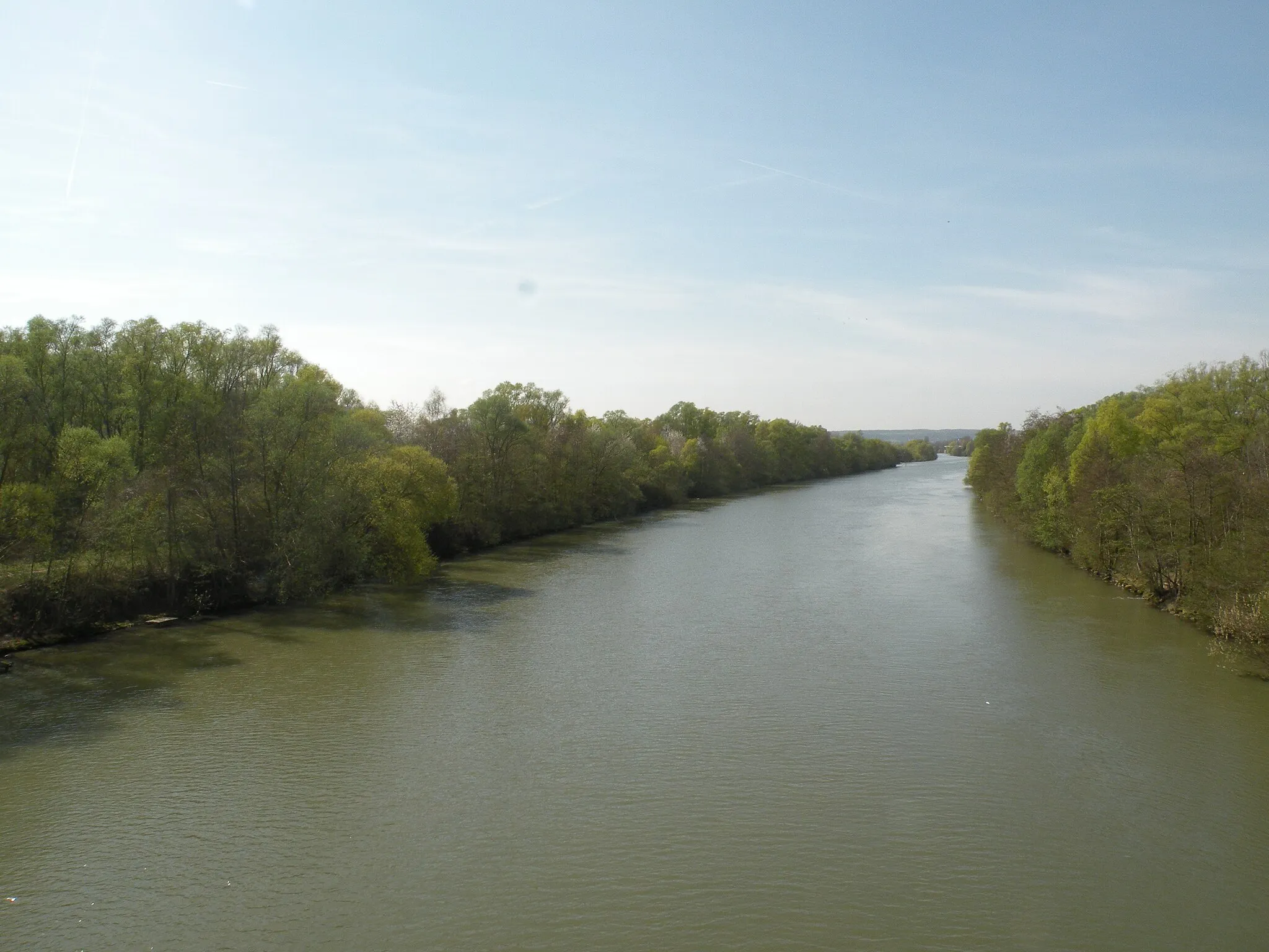 Photo showing: ile des aubins, sur l'oise entre Bruyères-sur-Oise et noisy sur oise, val d'oise, france