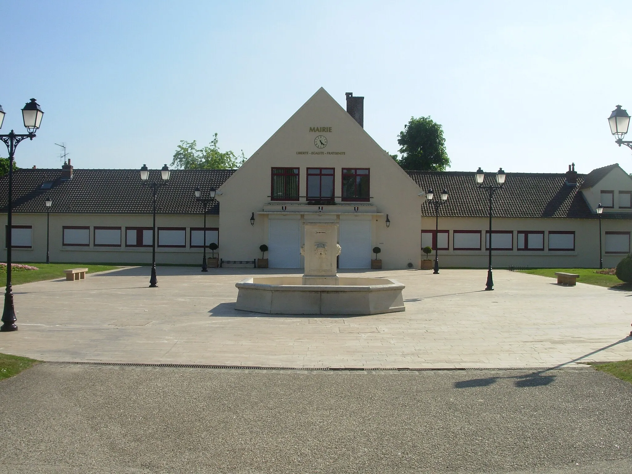 Photo showing: Marolles-en-Hurepoix (Essonne) town hall