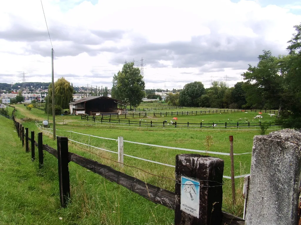 Photo showing: Hippodrome de Villebon-sur-Yvette