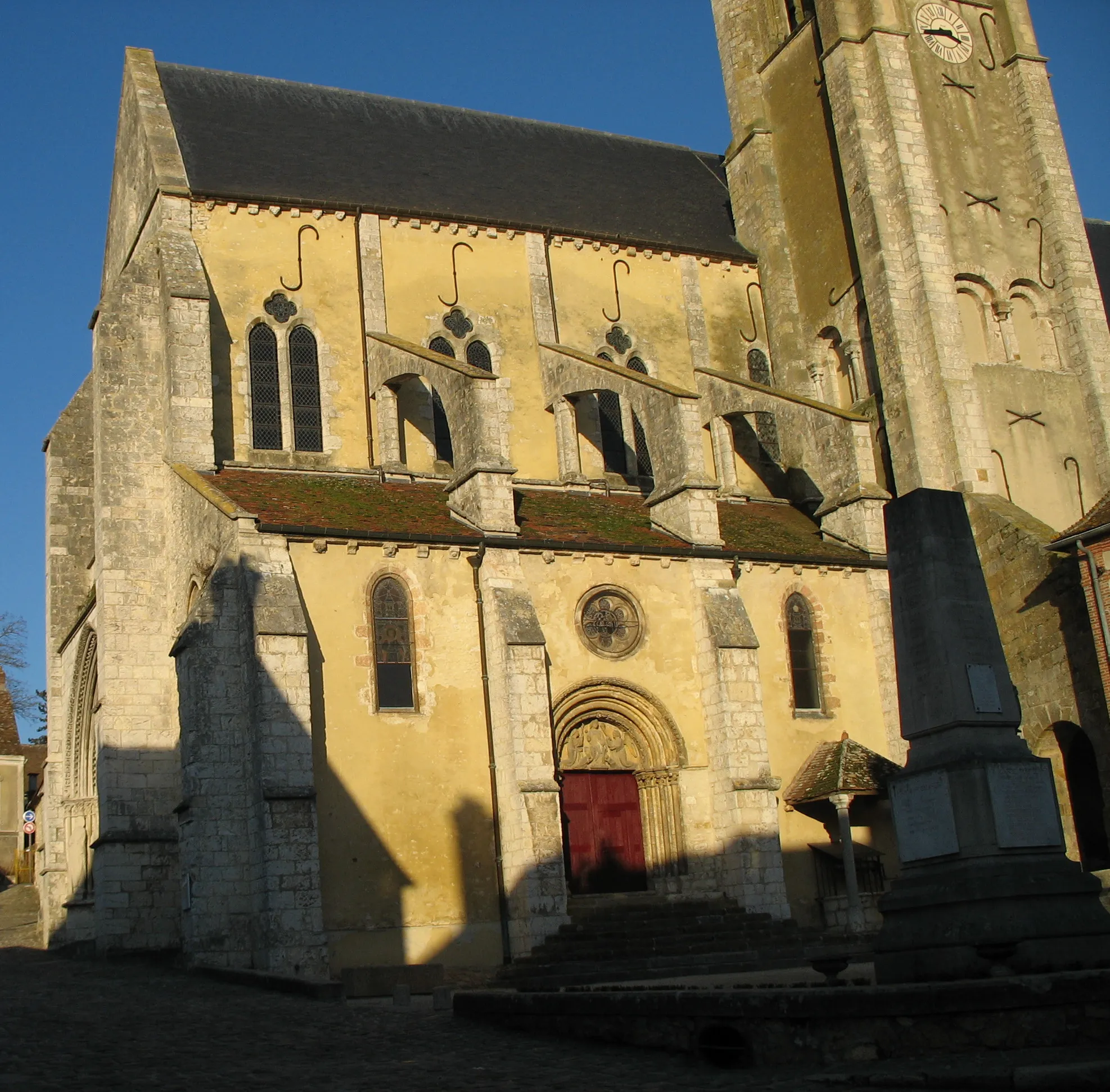 Photo showing: Église de Donnemarie.