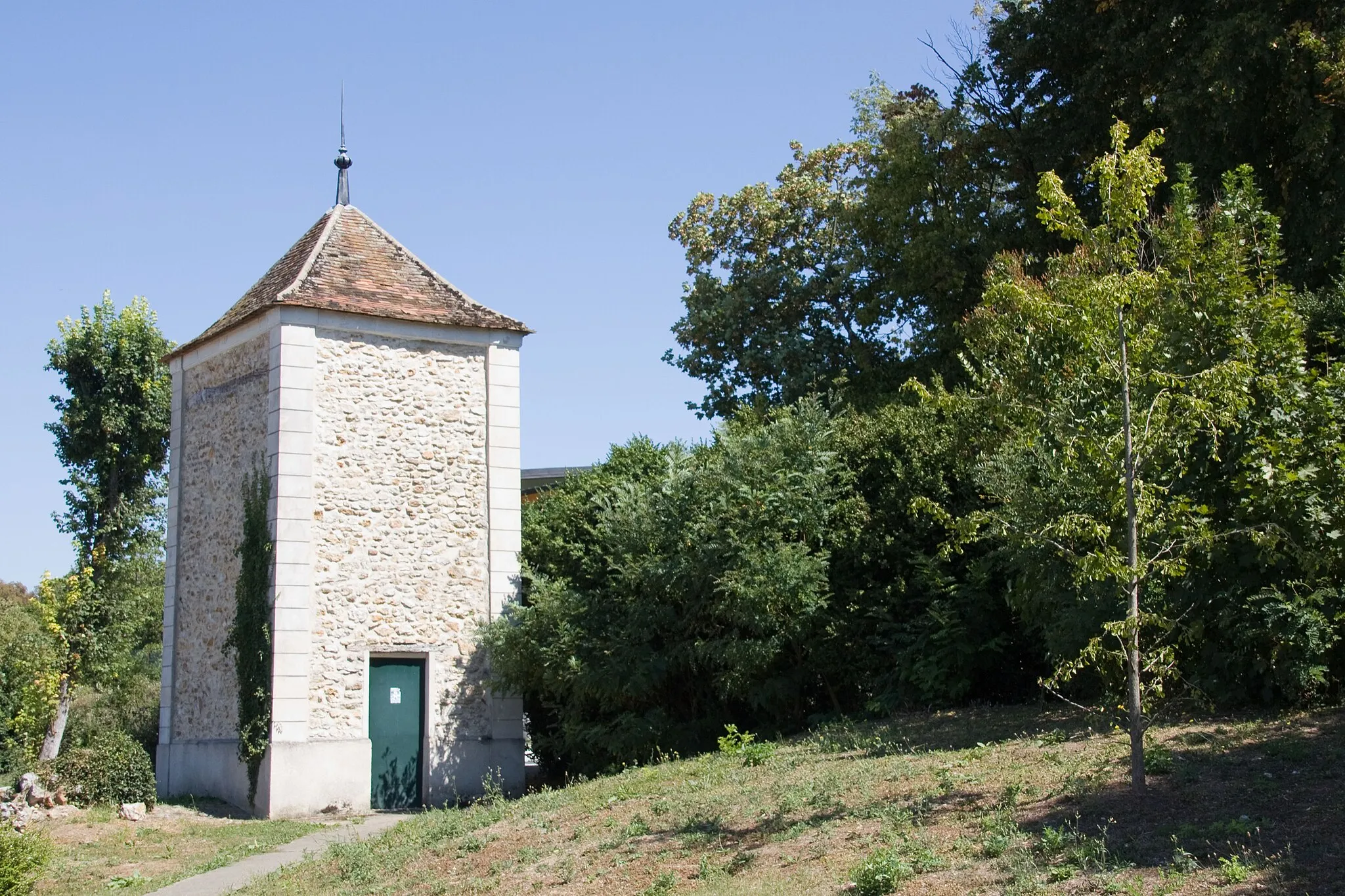 Photo showing: Saintry-sur-Seine, Essonne, France